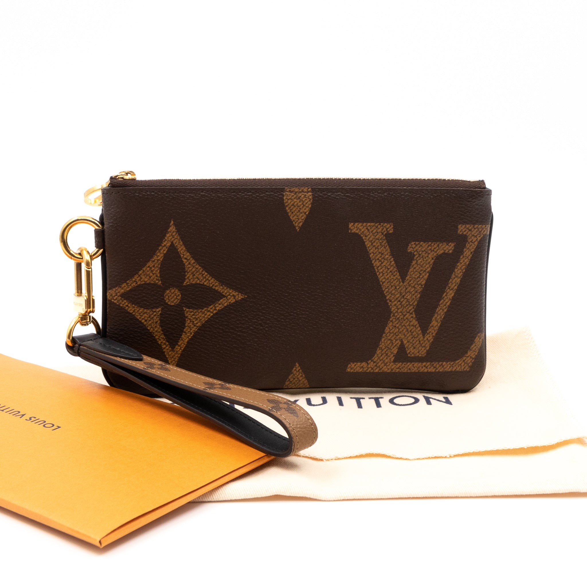 Trio Pouch Large Monogram Giant