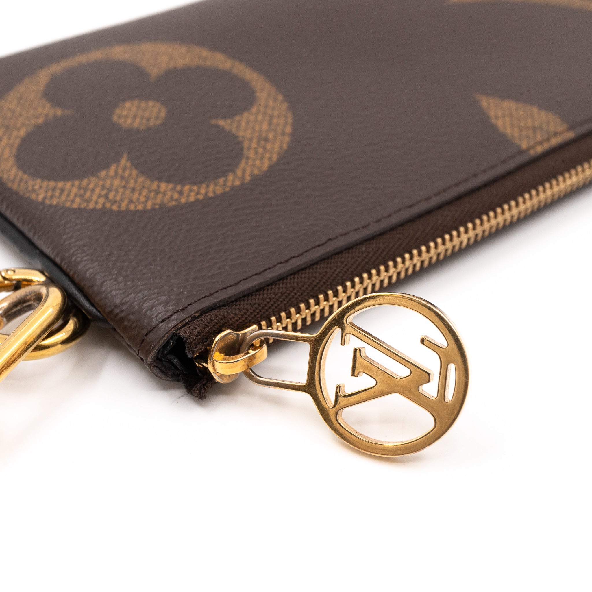 Trio Pouch Large Monogram Giant