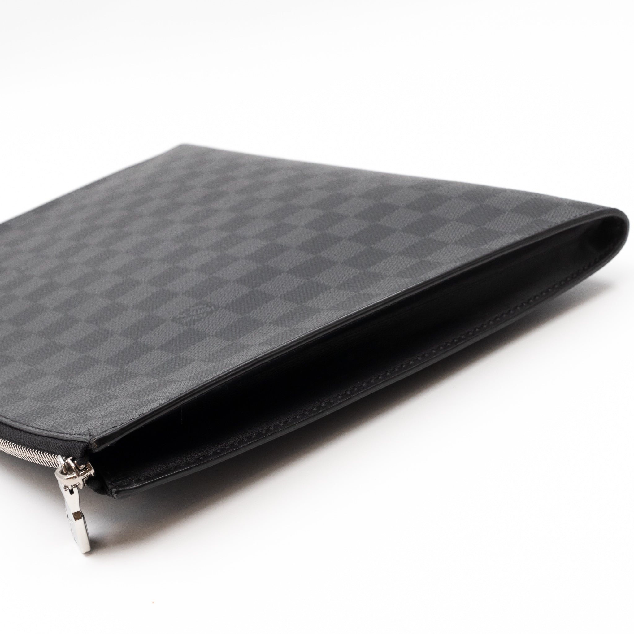 Pochette Jour GM Damier Graphite