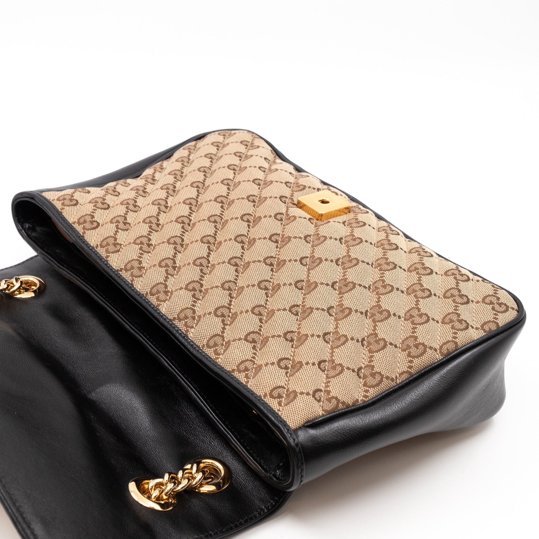 GG Marmont Medium Shoulder Bag Beige Canvas