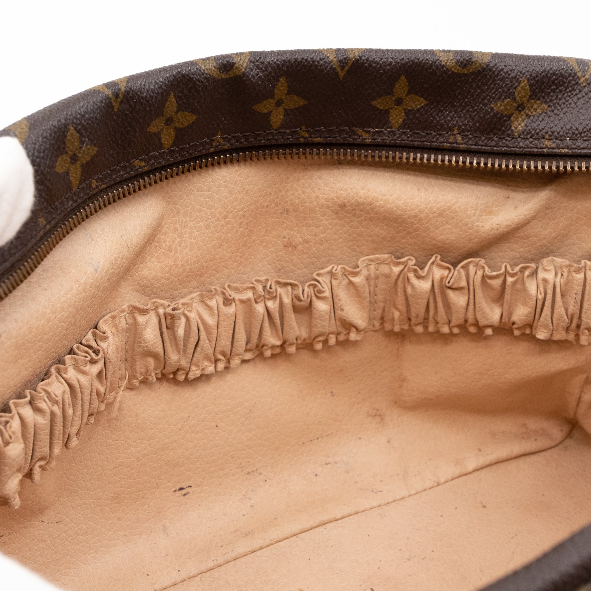 Trousse Toilette 28 Monogram