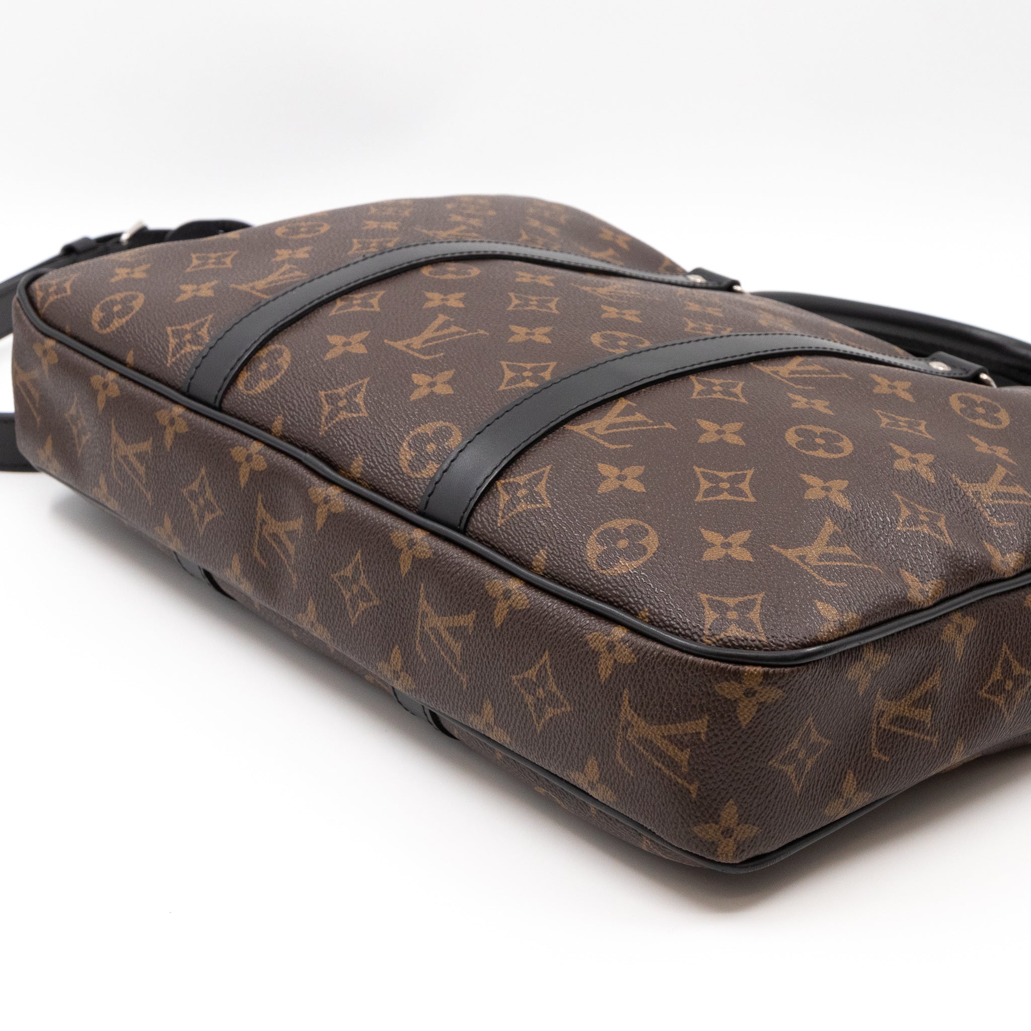 Porte-Documents Voyage PM Monogram Macassar