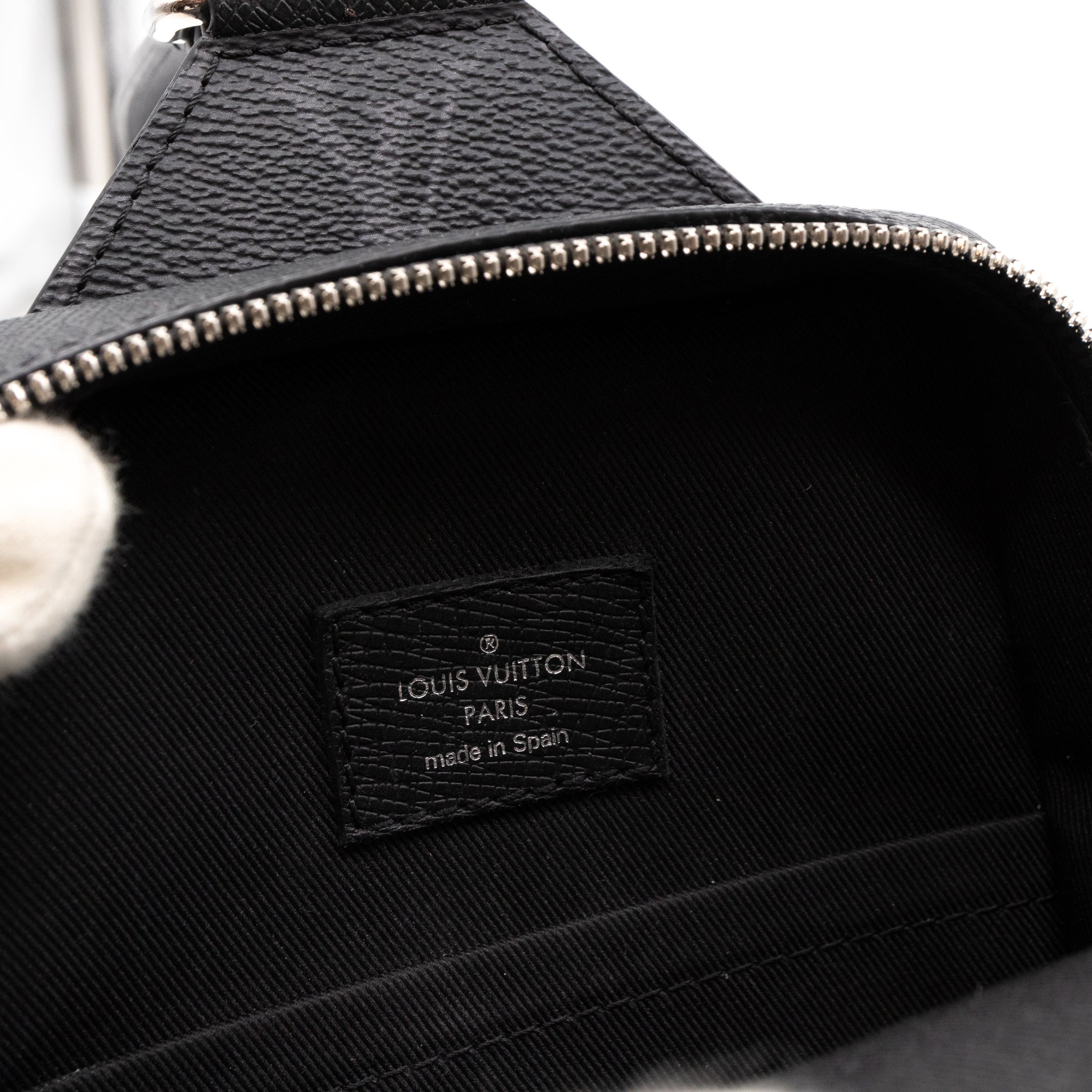 Outdoor Slingbag Taigarama Black