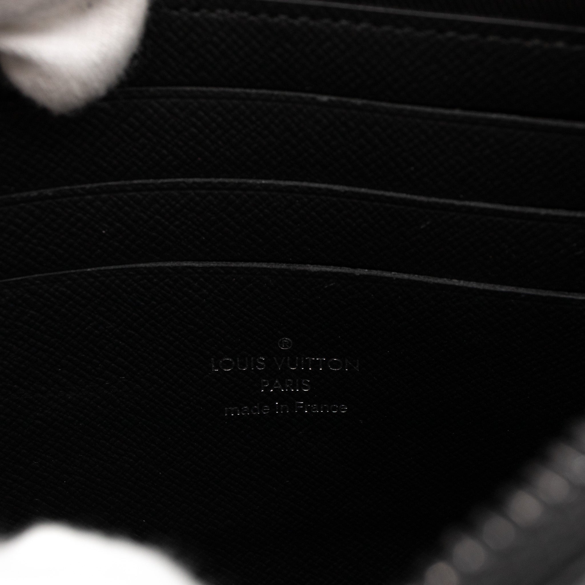 Zipped Pouch MM Monogram Logo Story