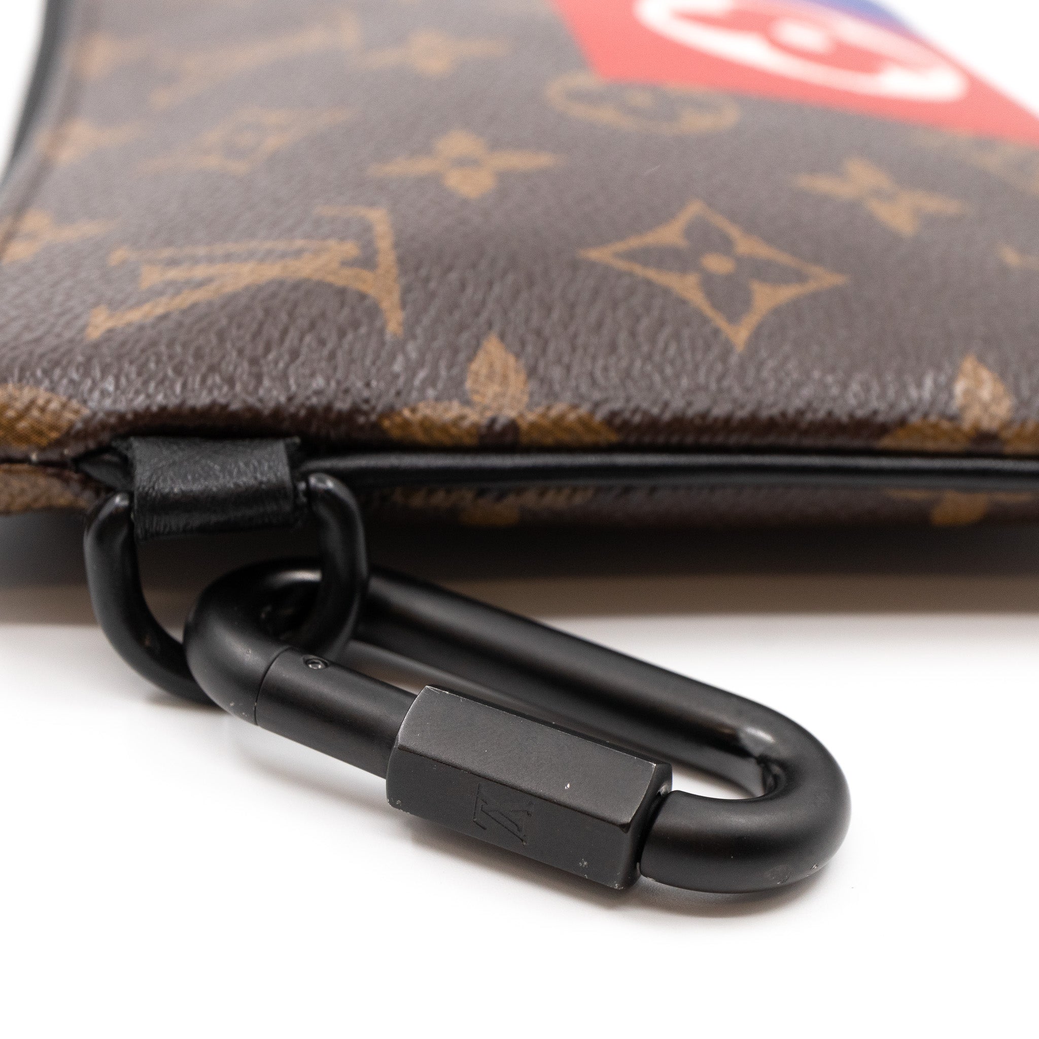 Zipped Pouch MM Monogram Logo Story