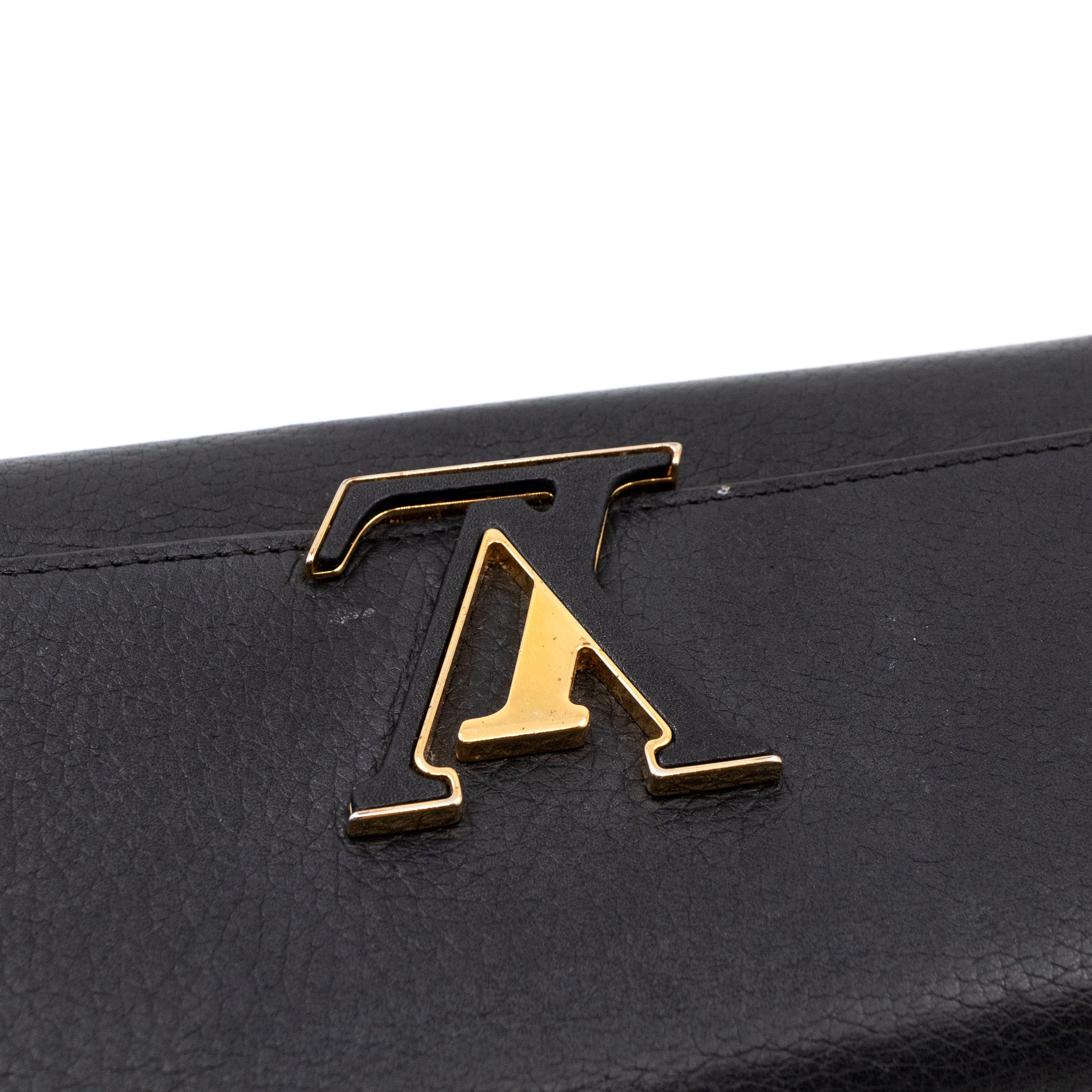 Capucines Wallet Black Leather