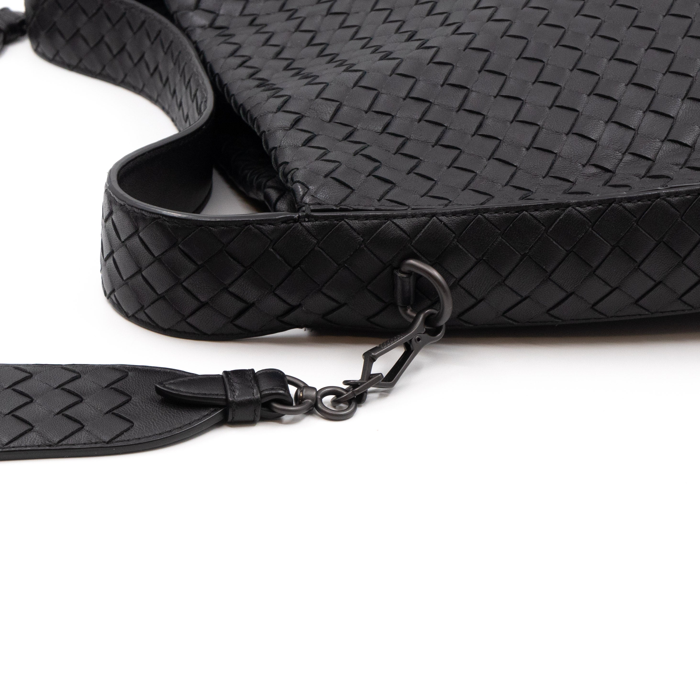 Large City Messenger Intrecciato Black Leather