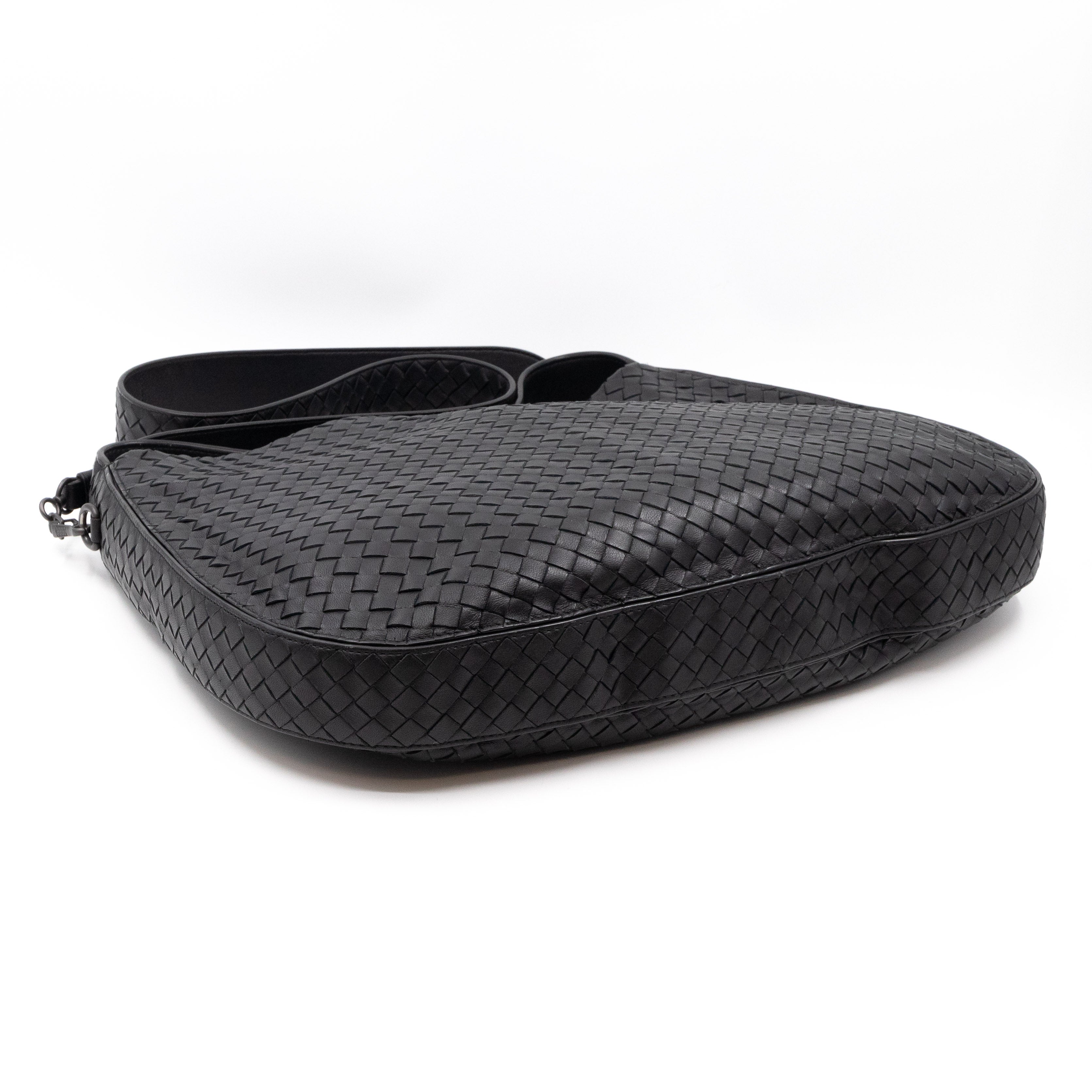 Large City Messenger Intrecciato Black Leather