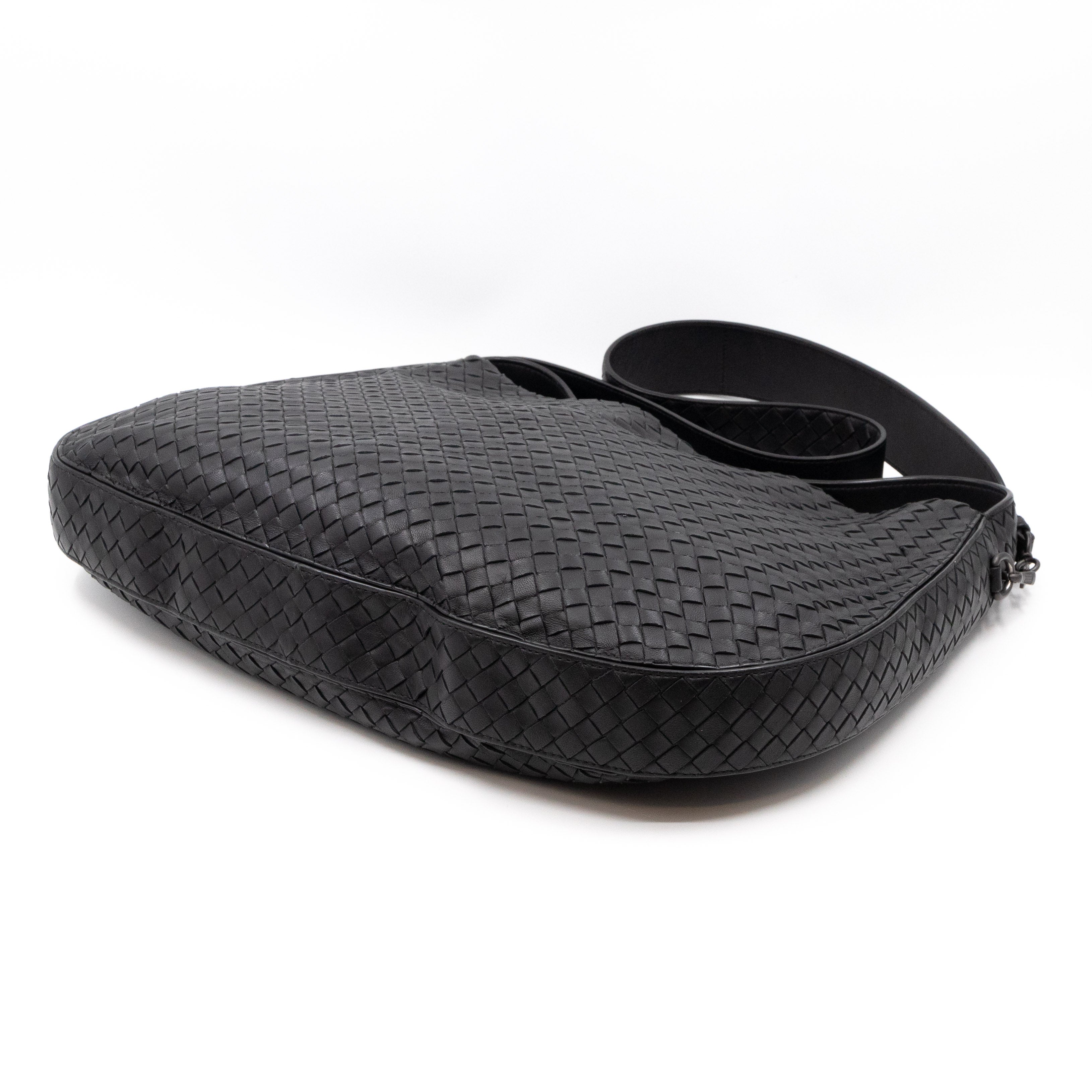 Large City Messenger Intrecciato Black Leather