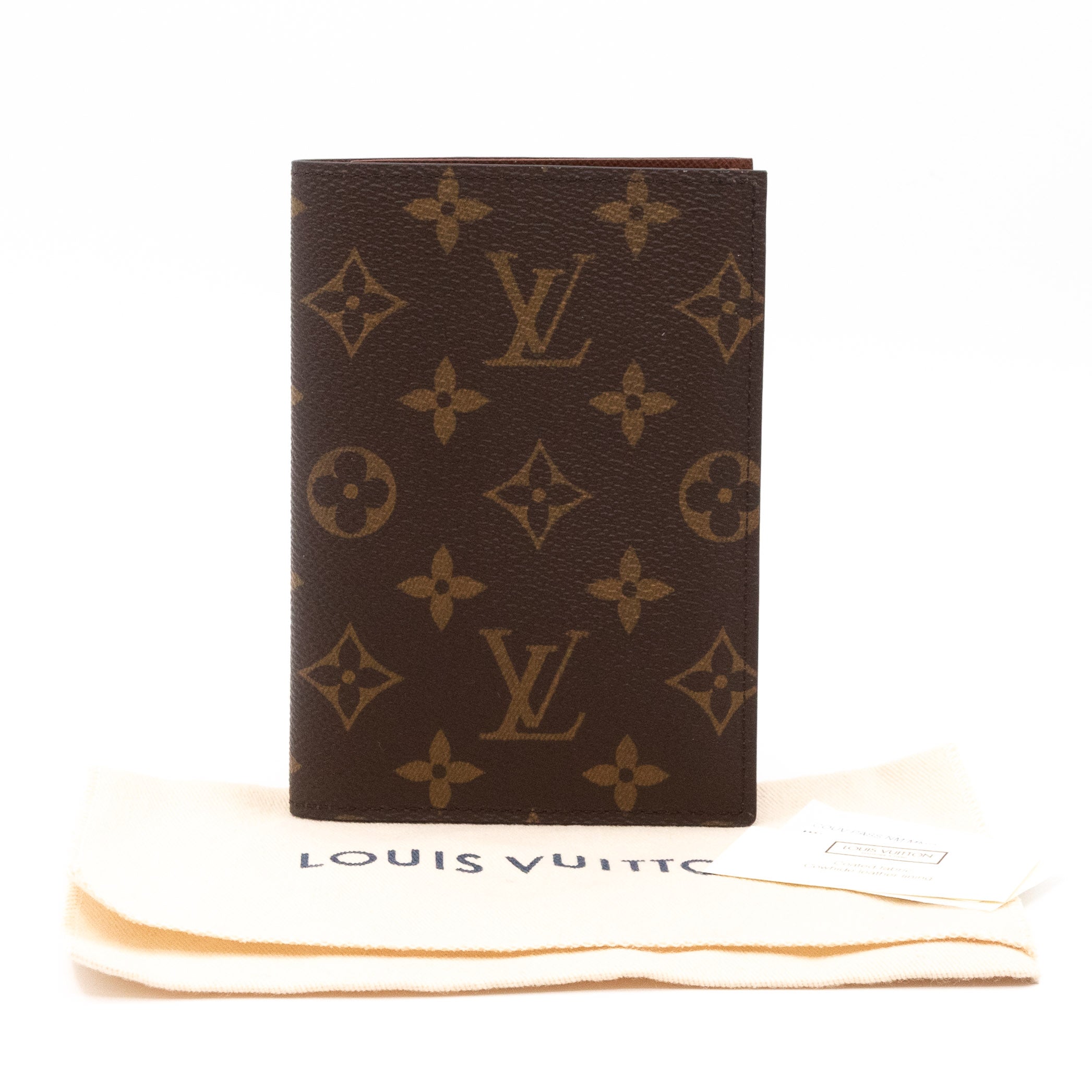 Passport Cover Monogram
