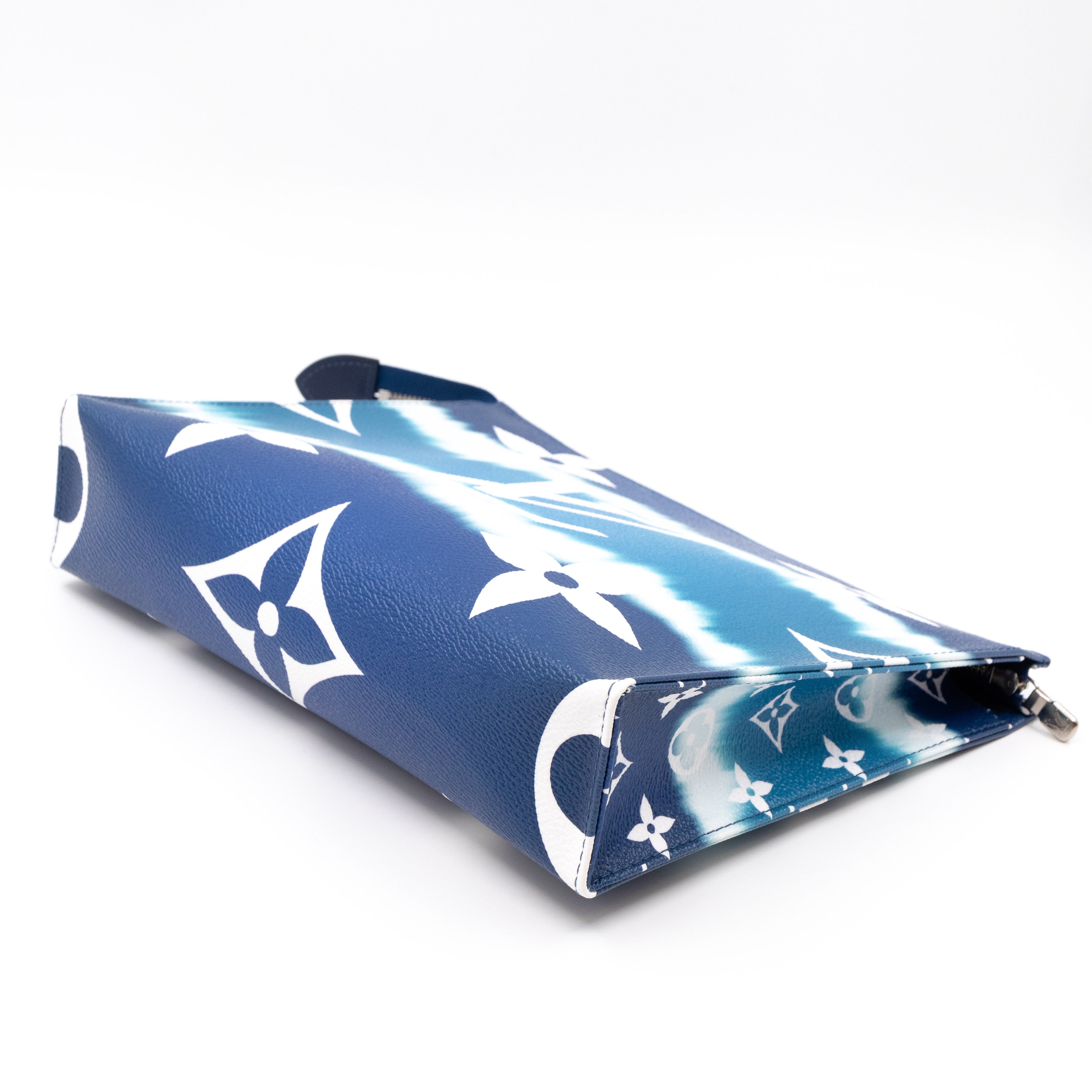 Toiletry Pouch 26 LV Escale