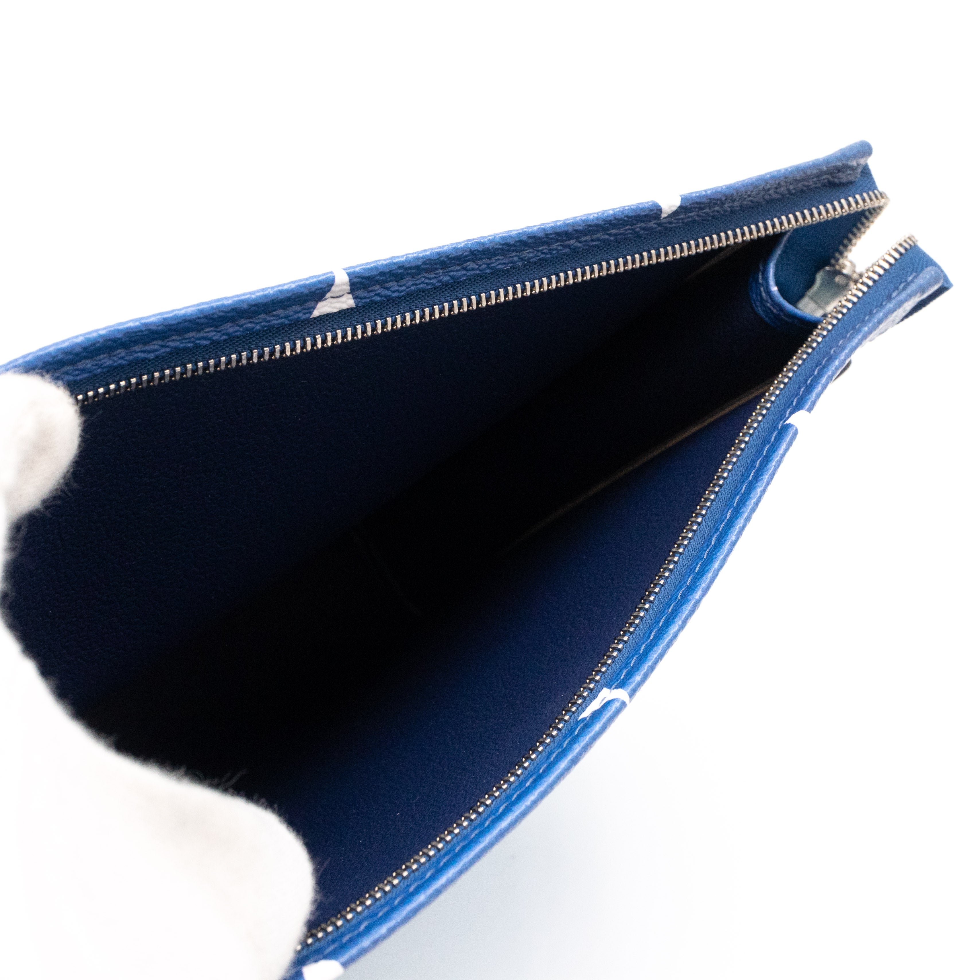 Toiletry Pouch 26 LV Escale