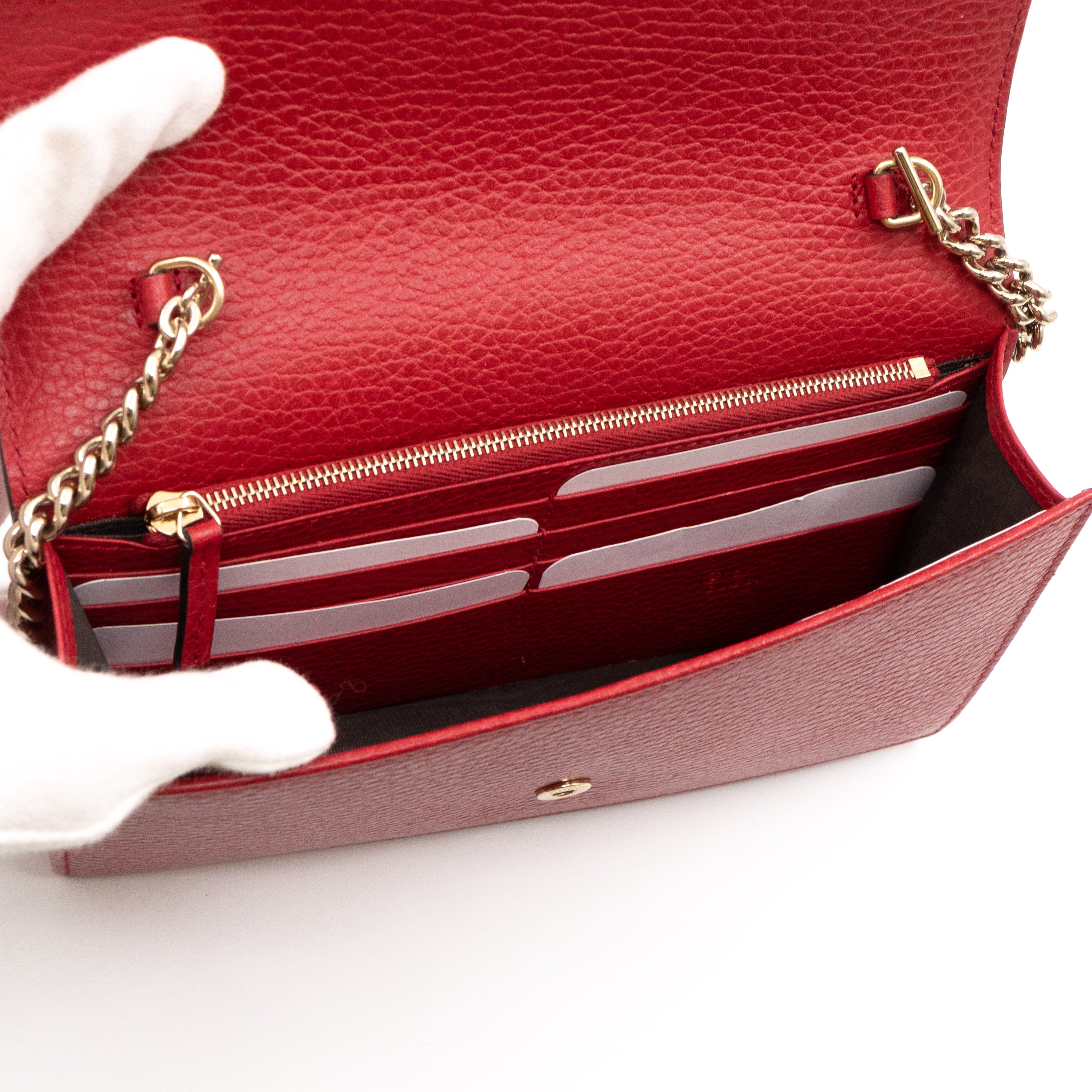 Interlocking GG Chain Wallet Red Leather