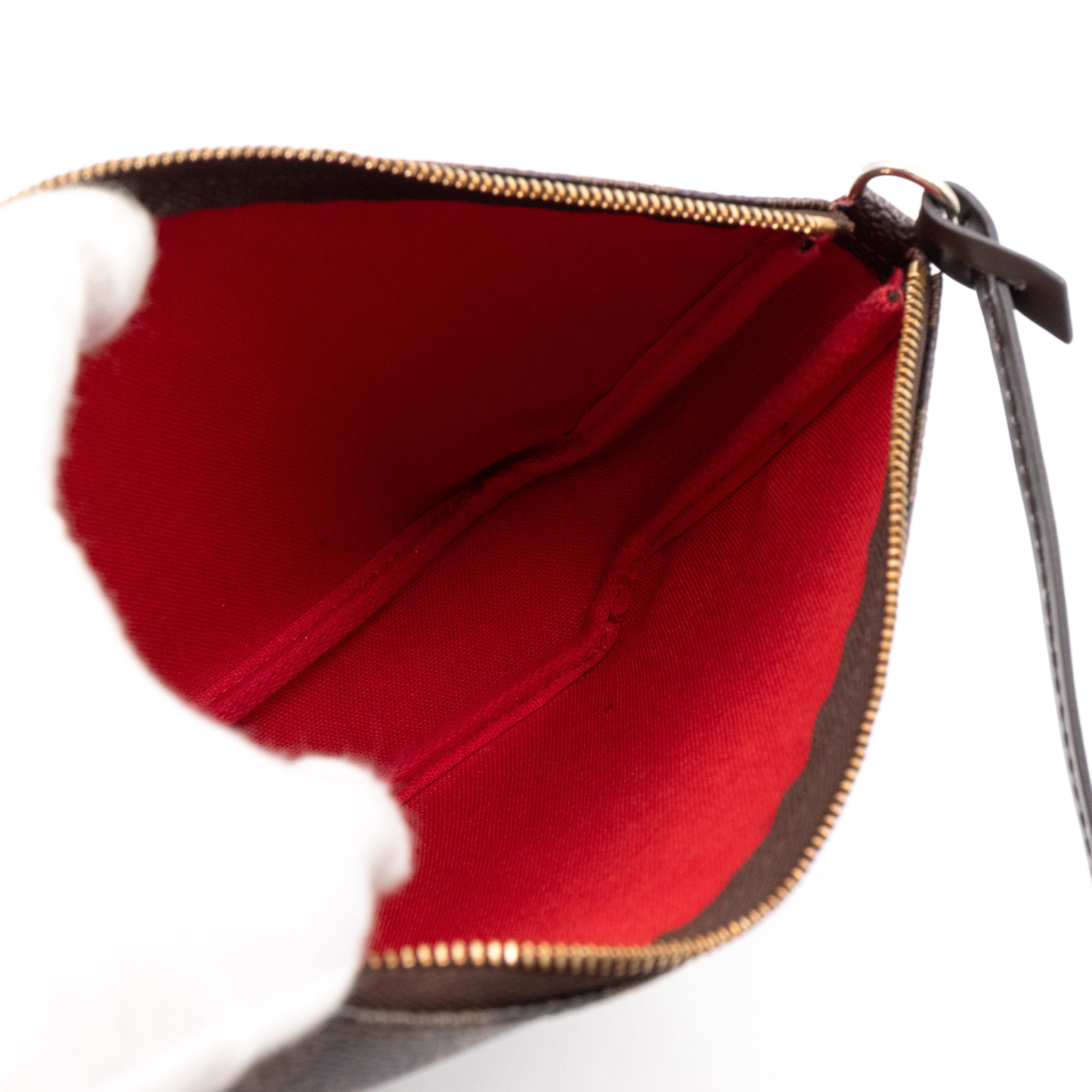 Pochette Accessoires Damier Ebene