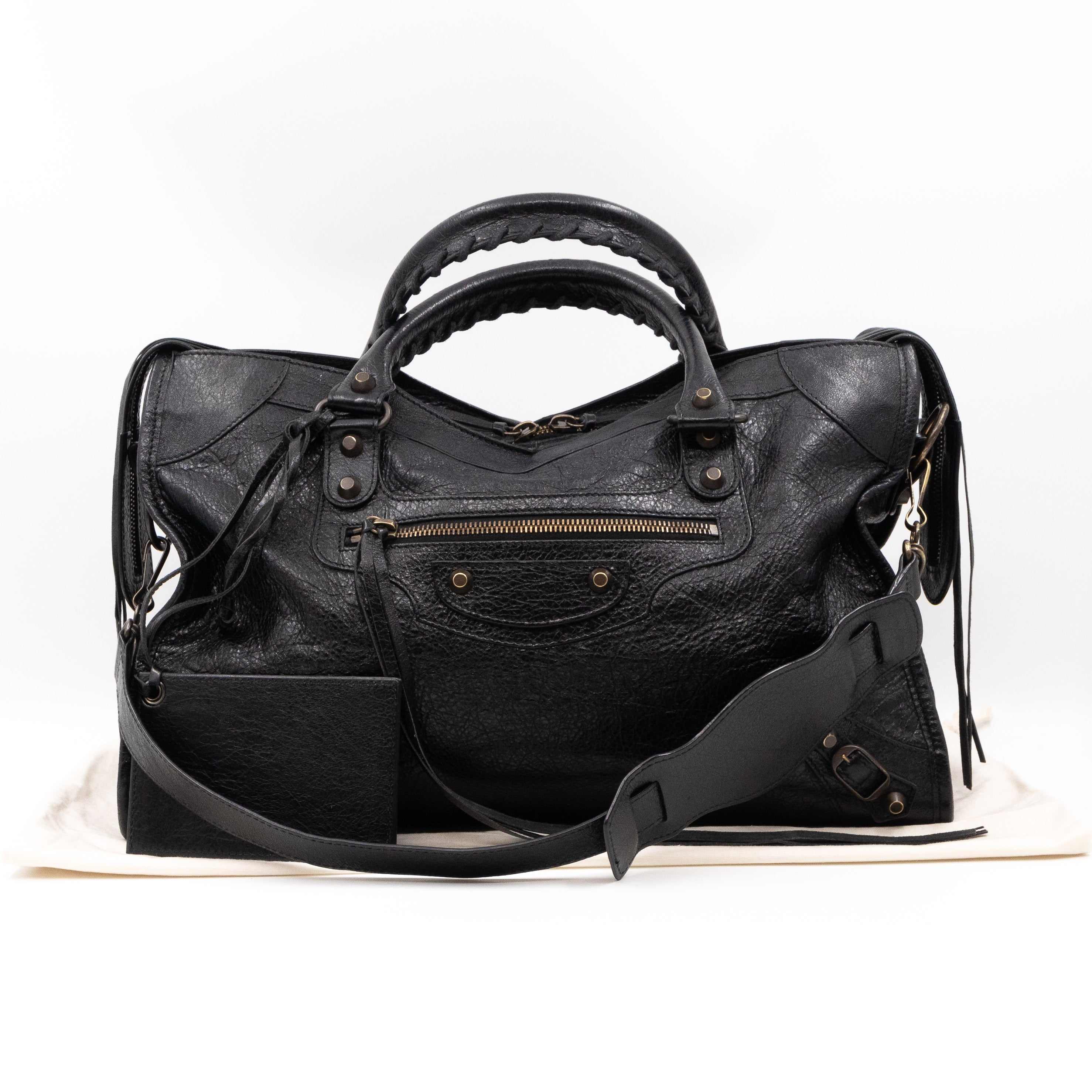 City Classic Studs Black Leather