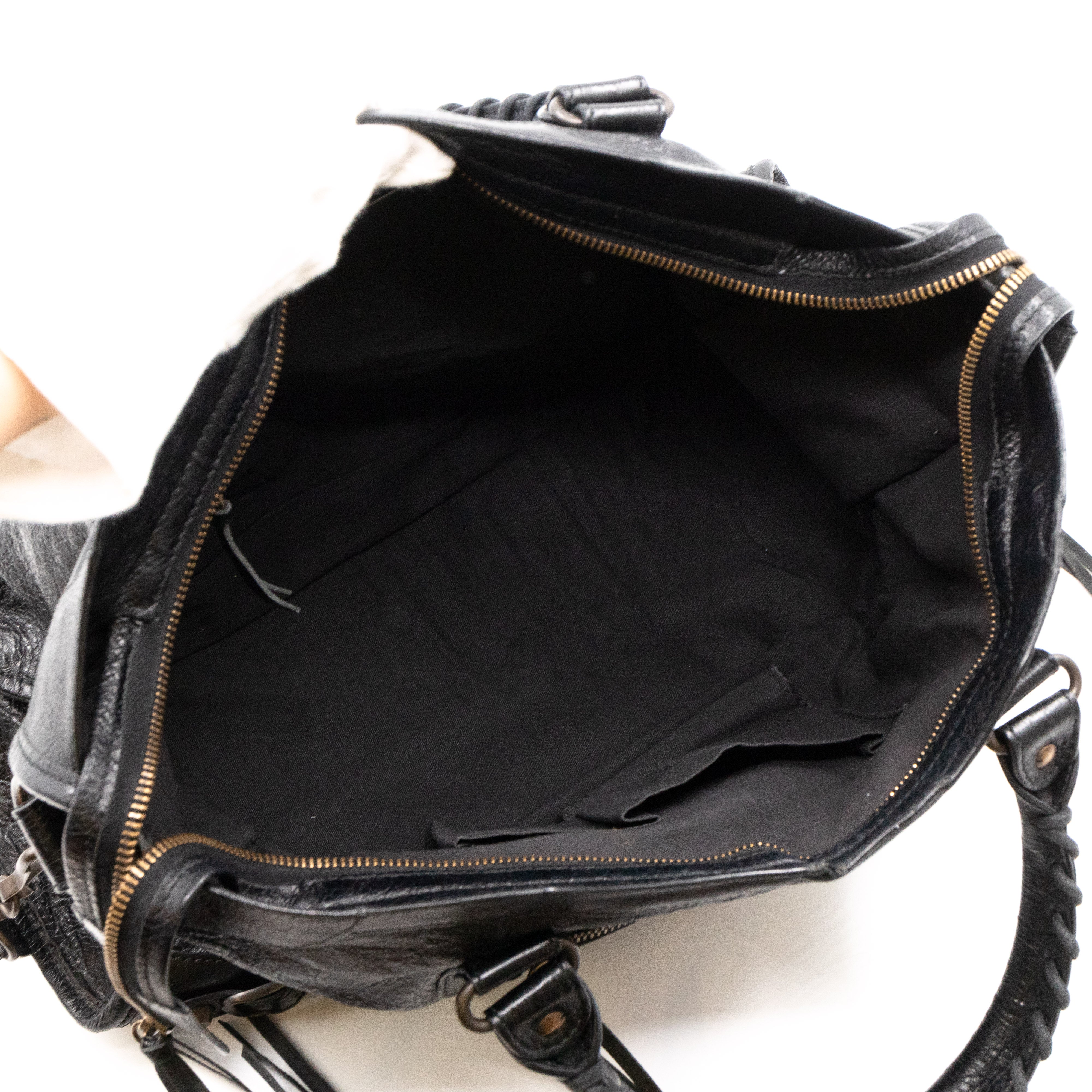 City Classic Studs Black Leather