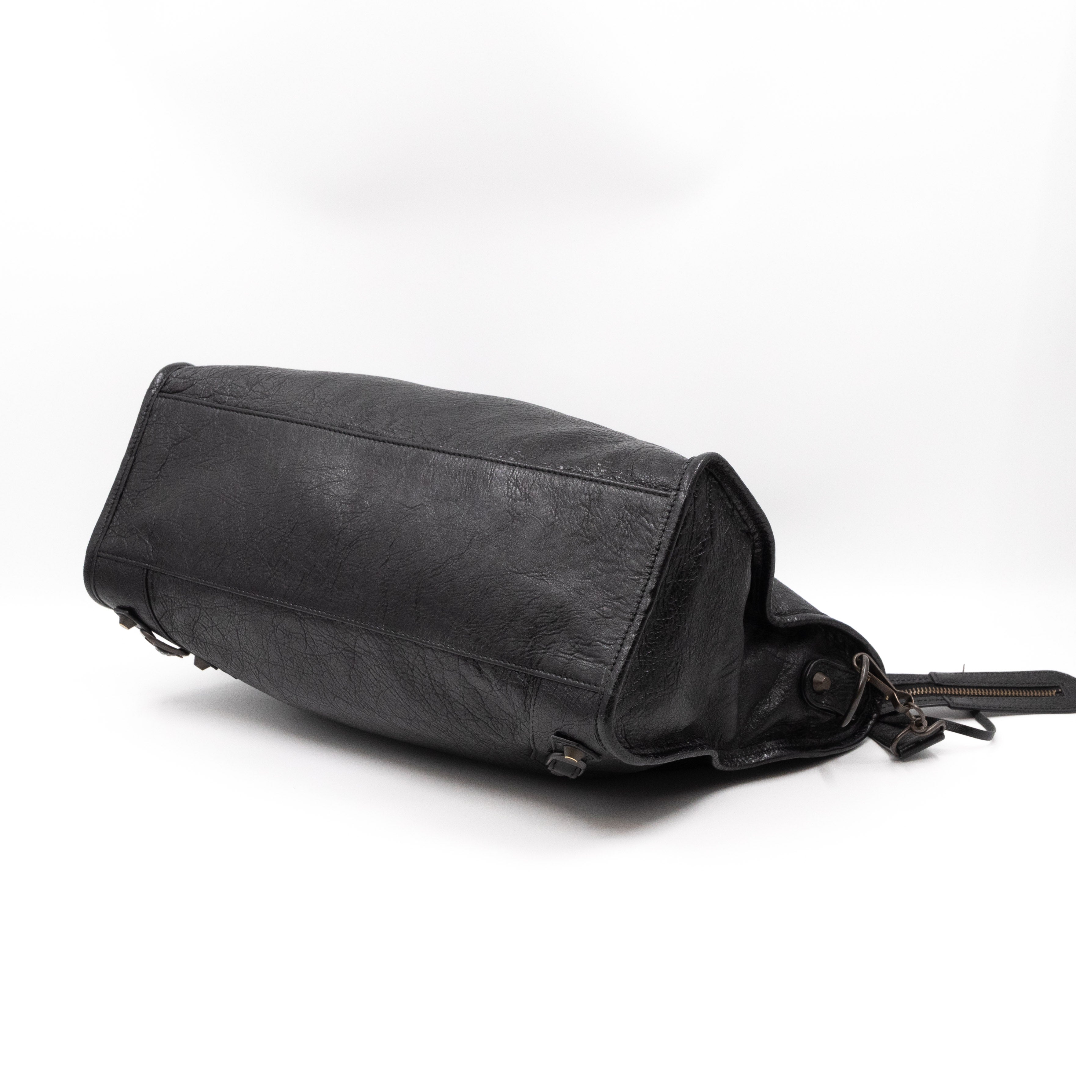 City Classic Studs Black Leather