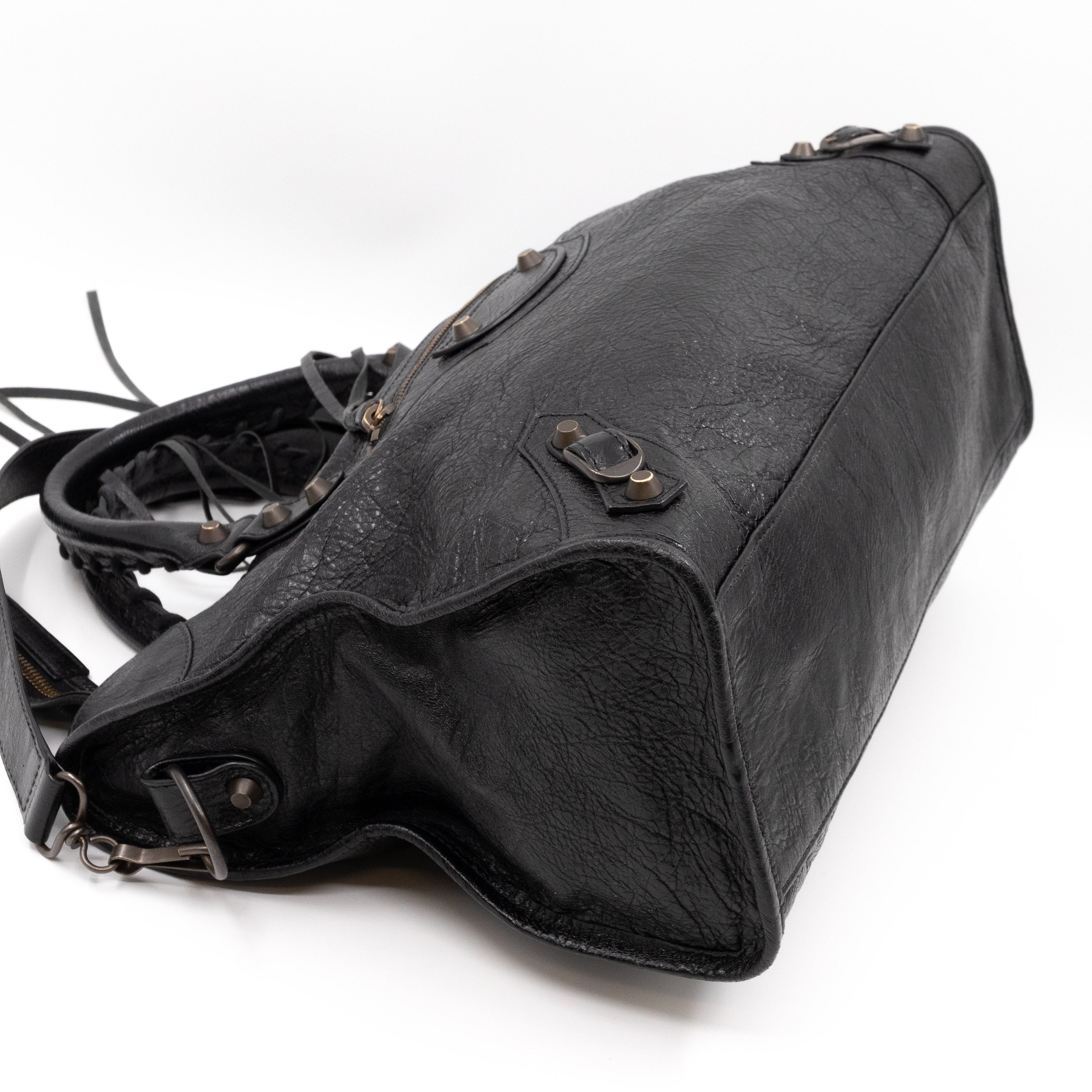 City Classic Studs Black Leather