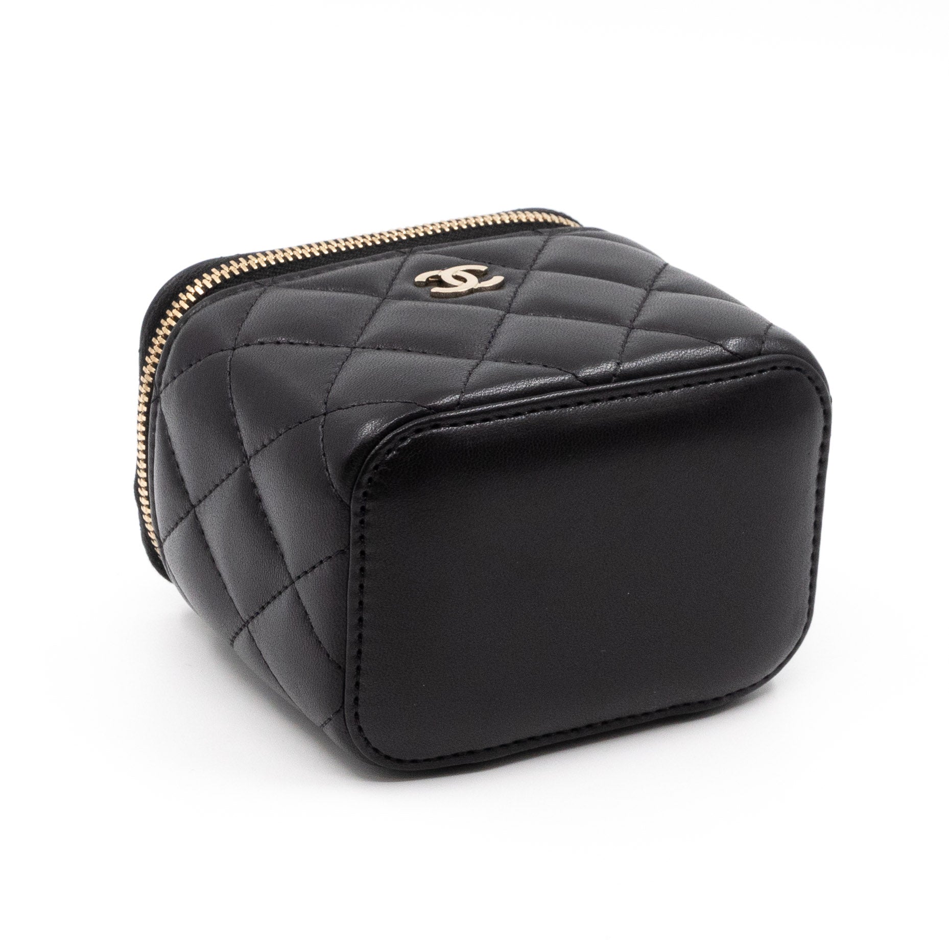 Small Vanity On Chain Black Leather