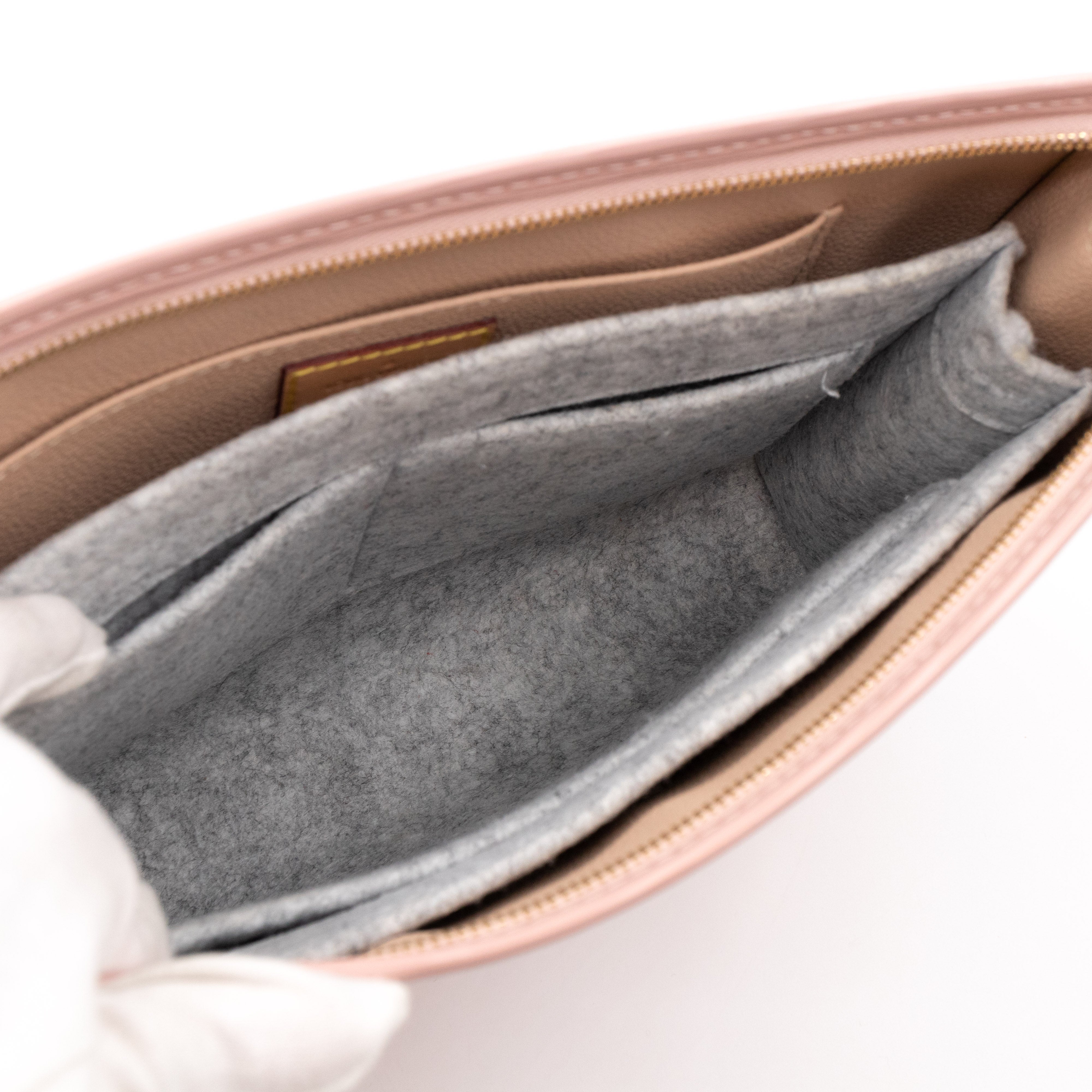 Toiletry Pouch 26 Epi Leather Rose Ballerine