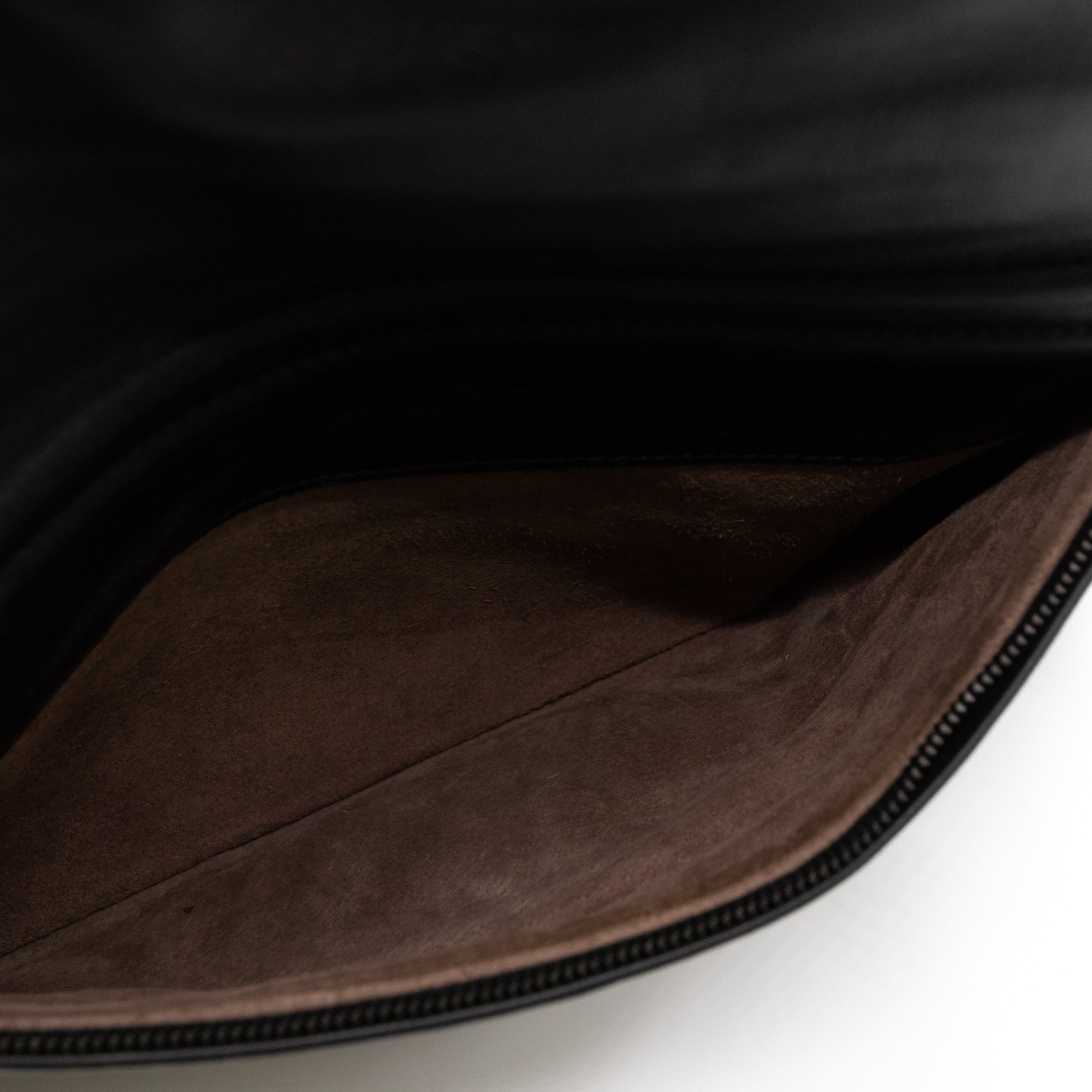 Twist Lock Clutch Intrecciato Black Leather