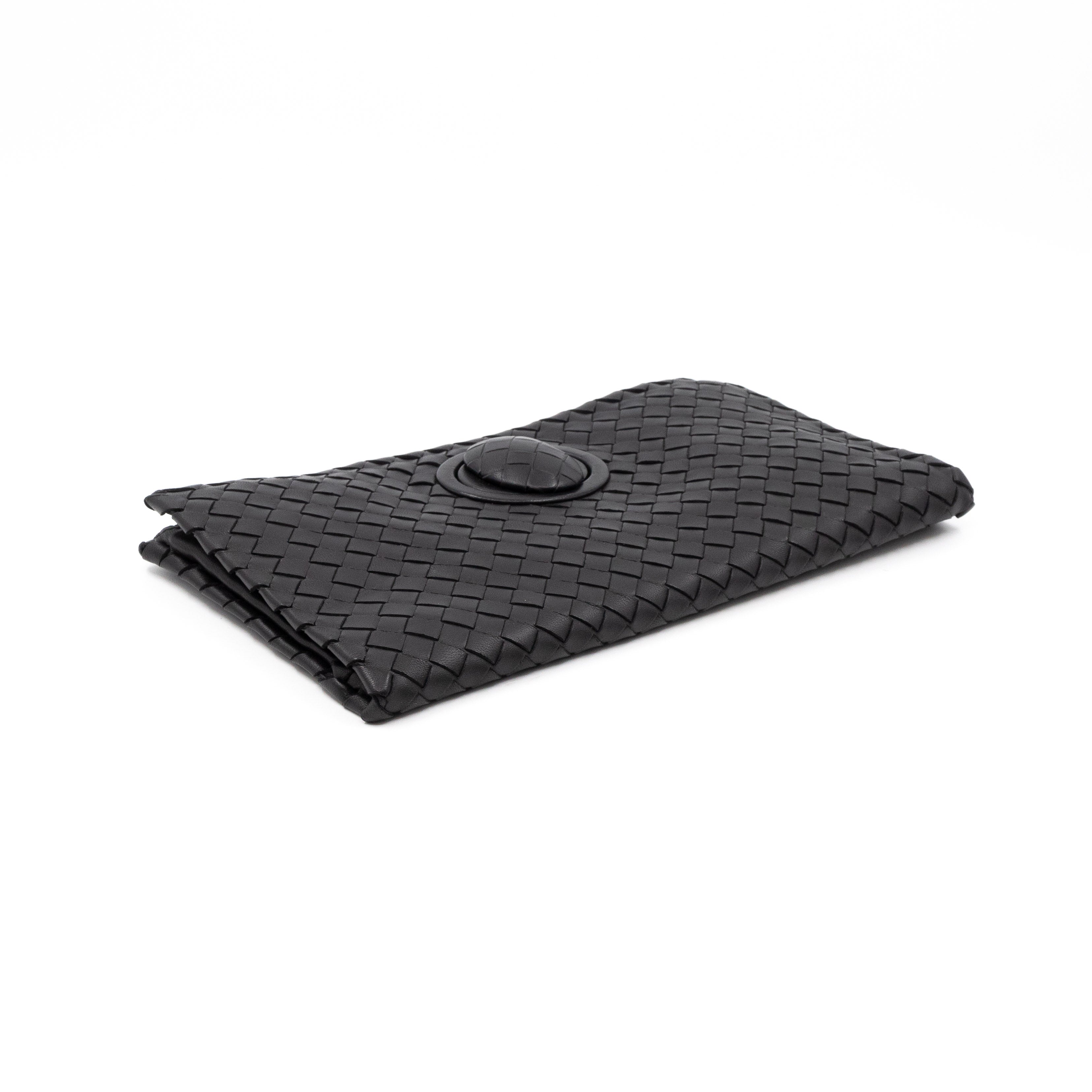 Twist Lock Clutch Intrecciato Black Leather