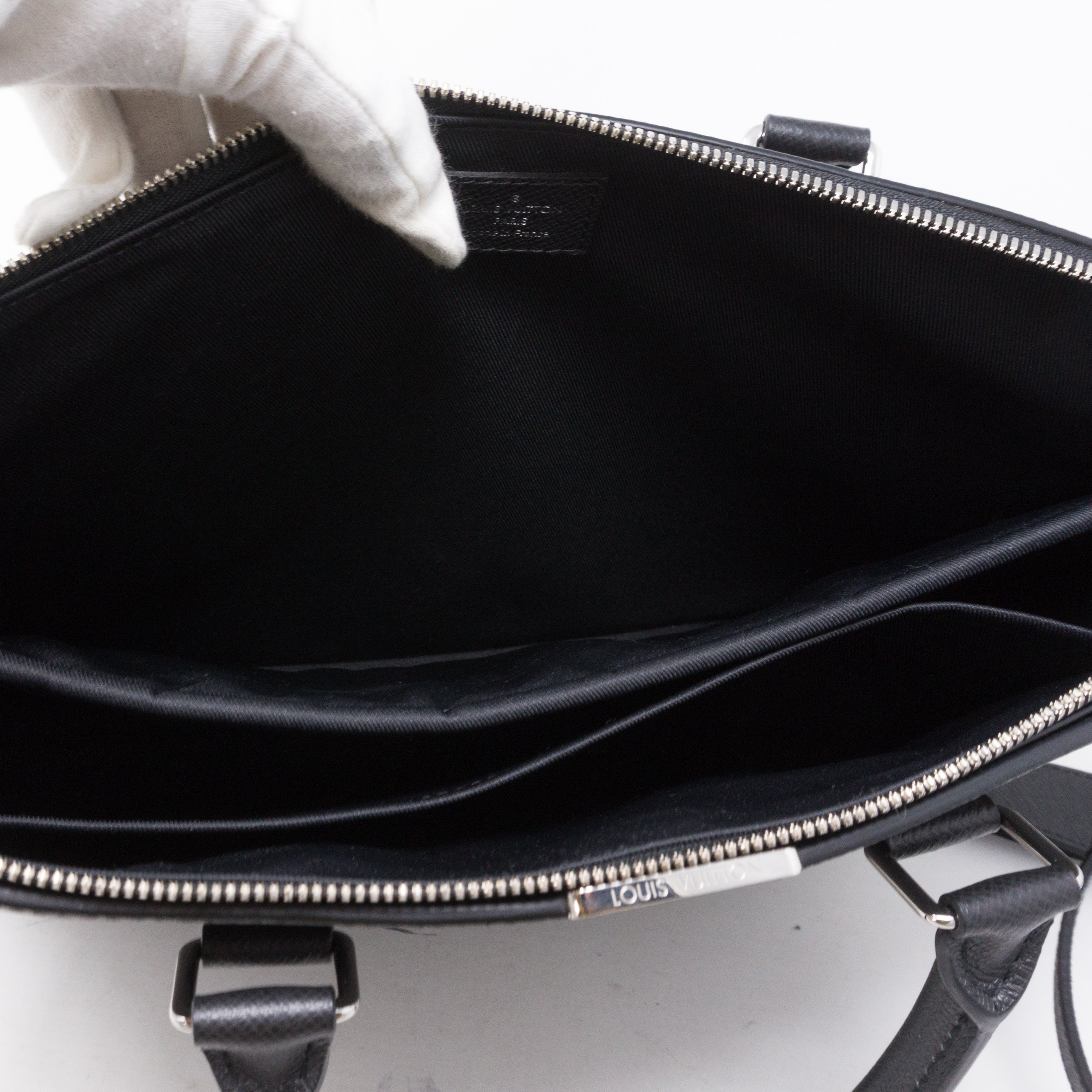 Anton Soft Briefcase Black Taiga Leather