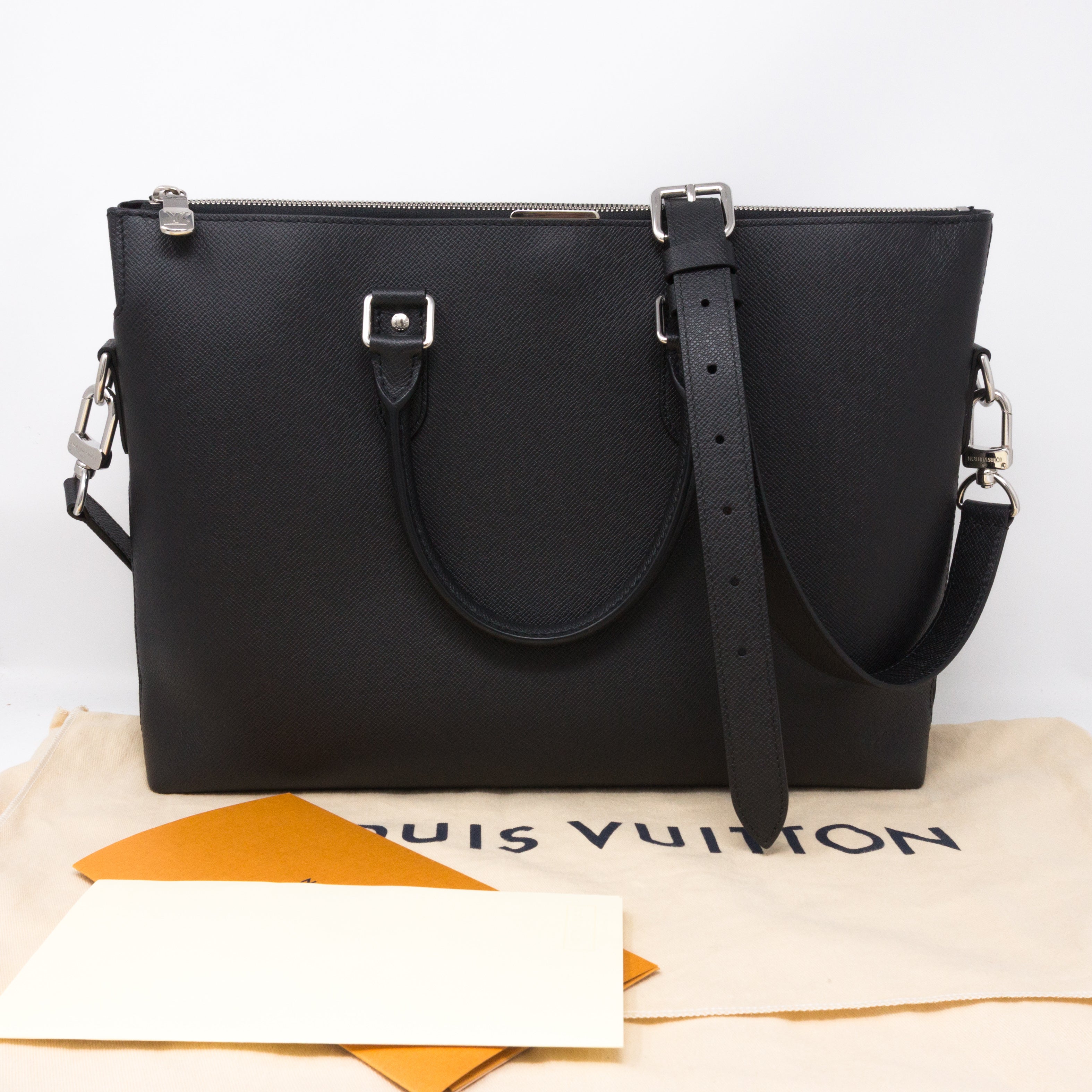 Anton Soft Briefcase Black Taiga Leather