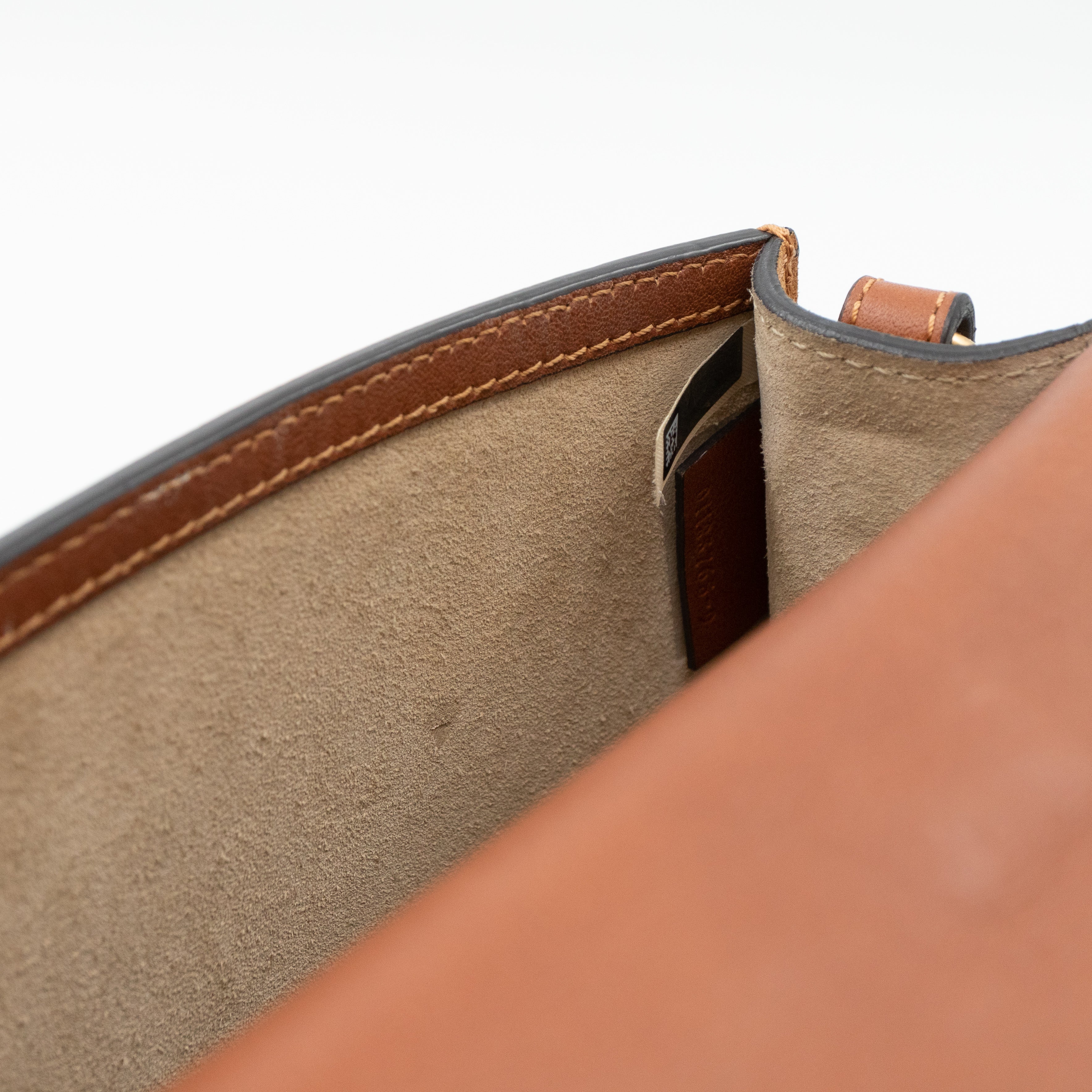 Medium Nile Bracelet Bag Brown Leather