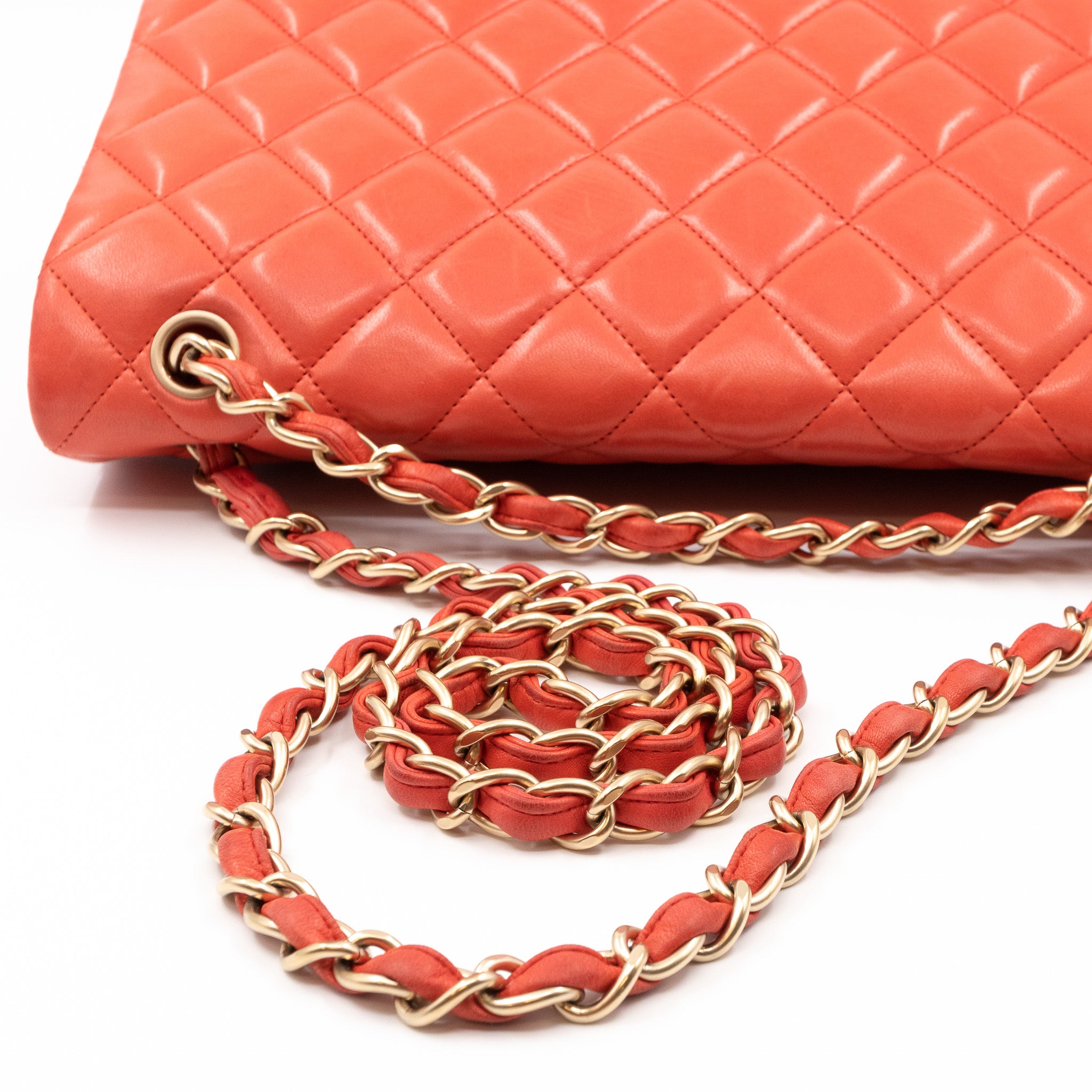 Classic Single Flap Maxi Light Red Leather Matte Gold