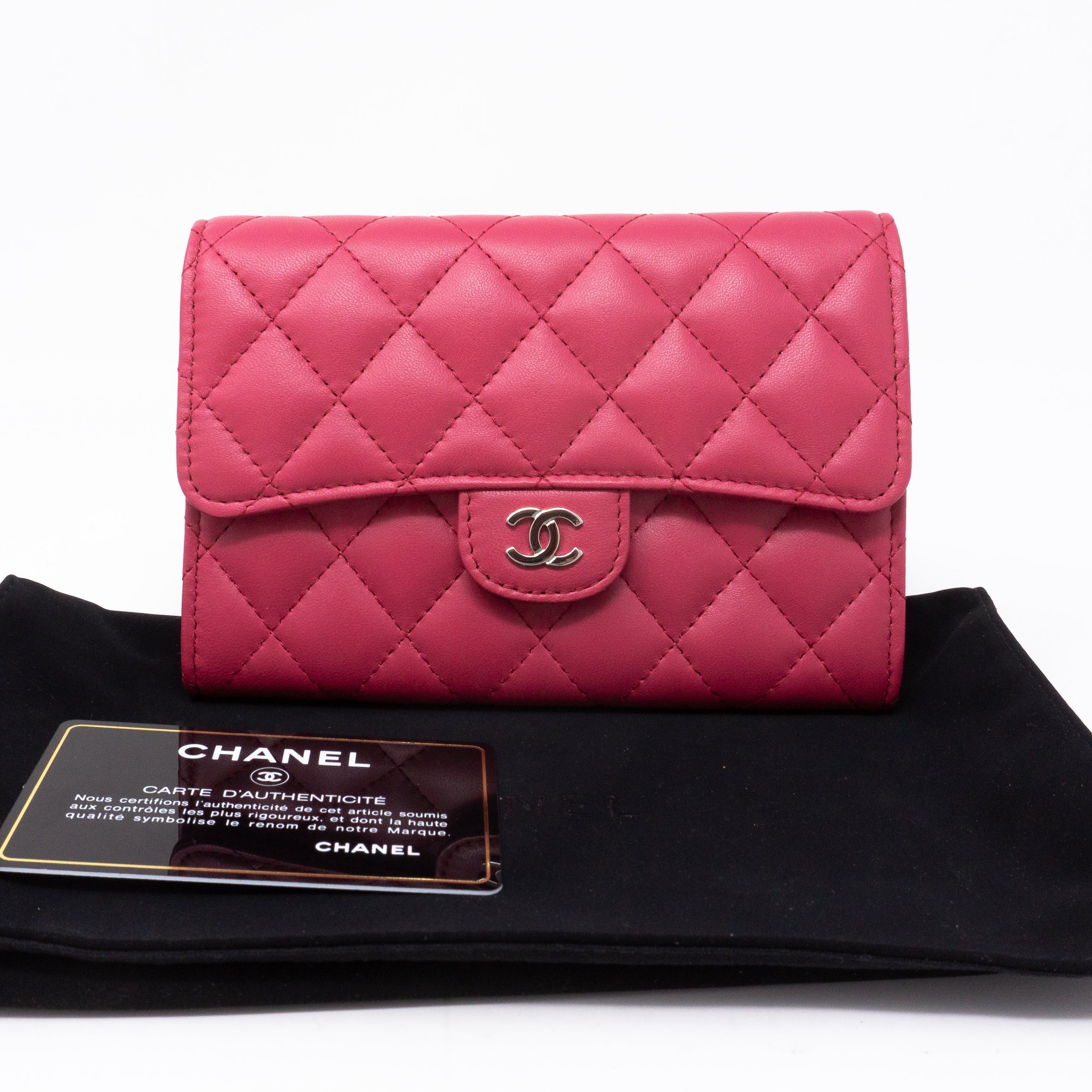 Chanel classic best sale medium flap wallet