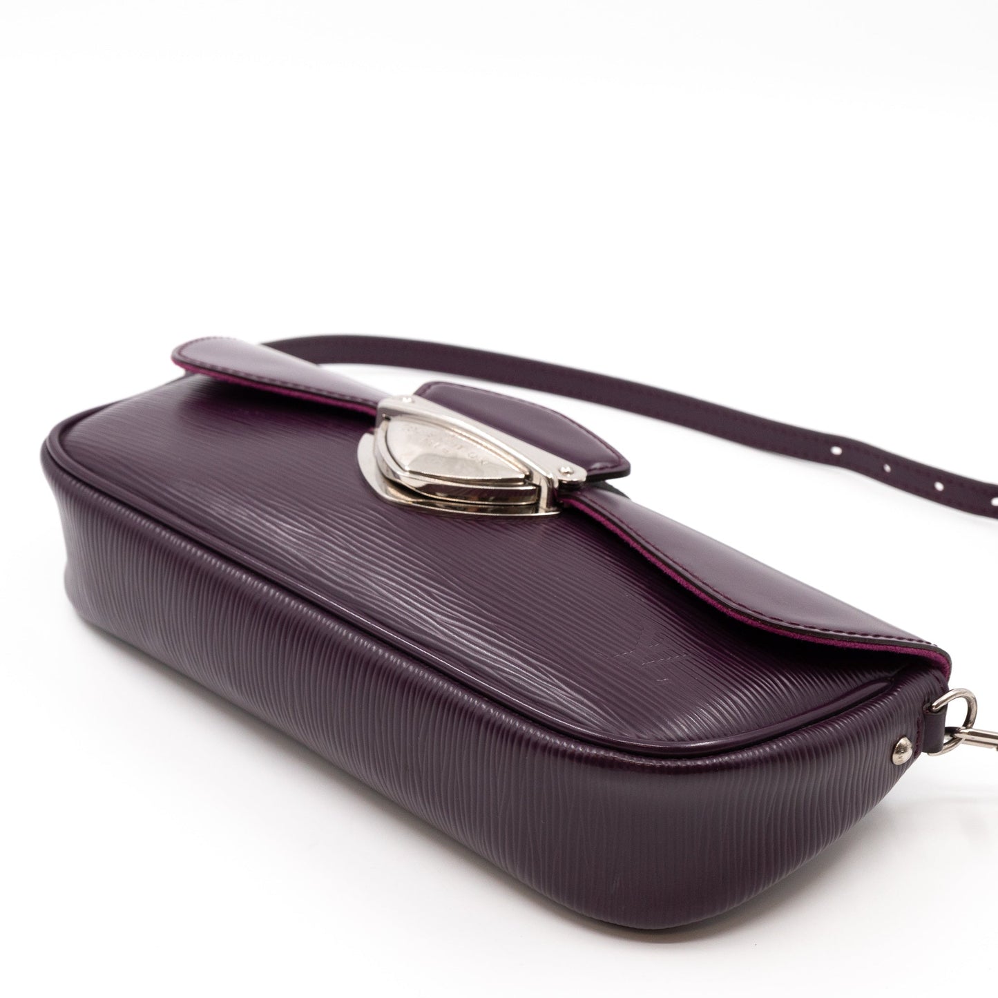 Pochette Montaigne Epi Leather Cassis