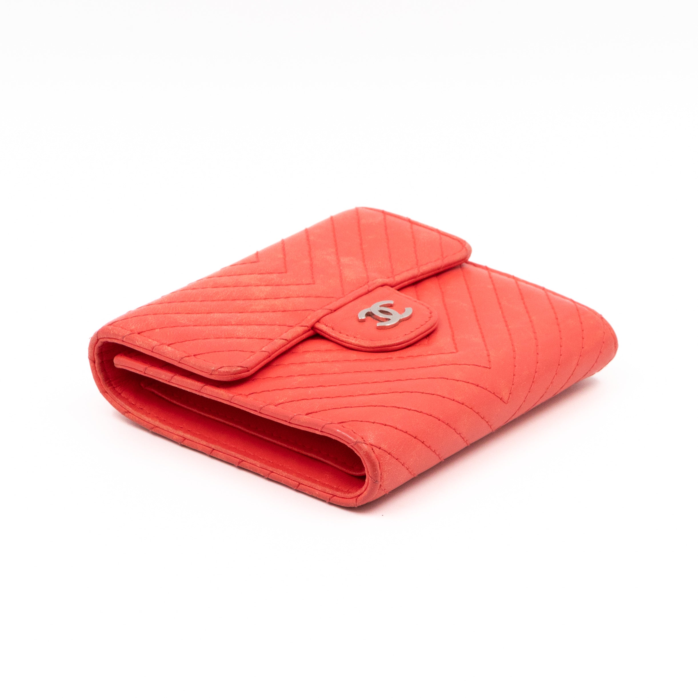 Small Classic Flap Wallet Coral Pink Leather