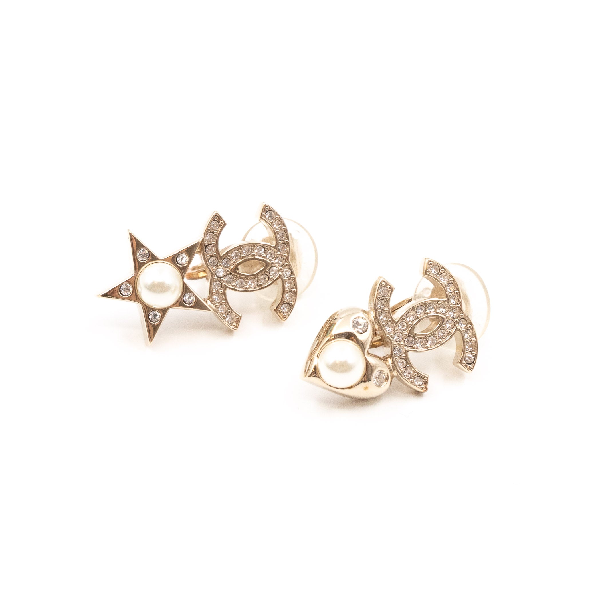 CC Charming Winter Earrings