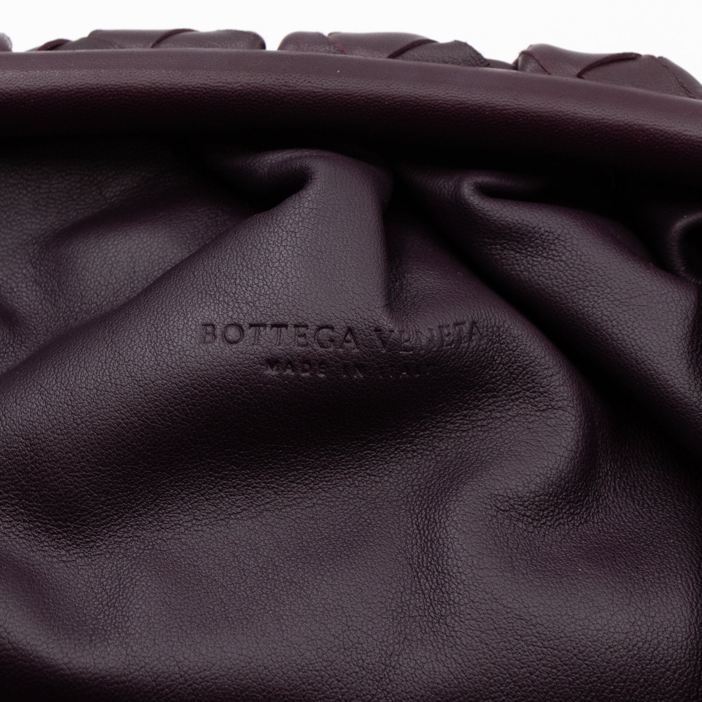 The Pouch Clutch Intrecciato Leather Purple