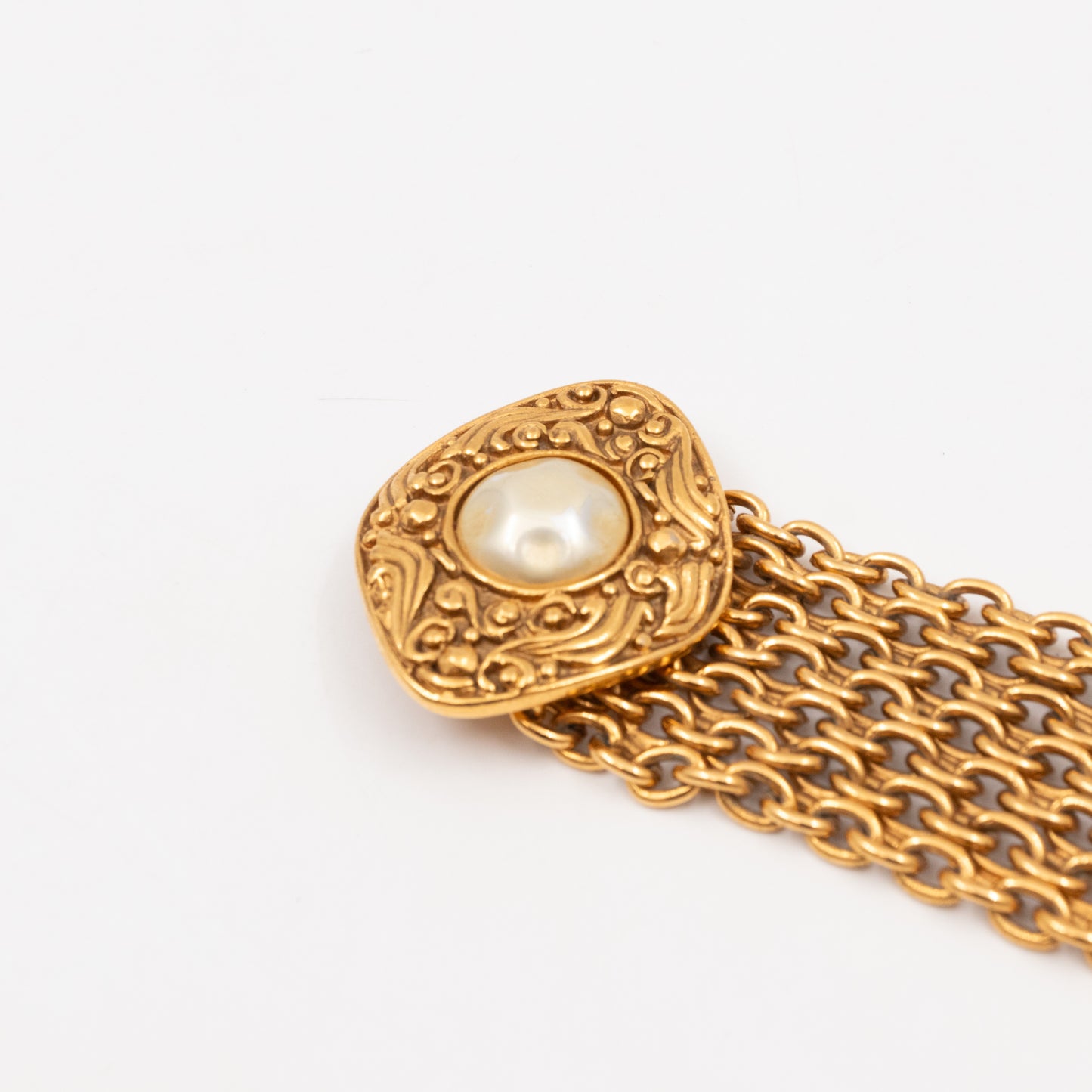 Byzantine-style Gold Chainlink Bracelet With Pearl