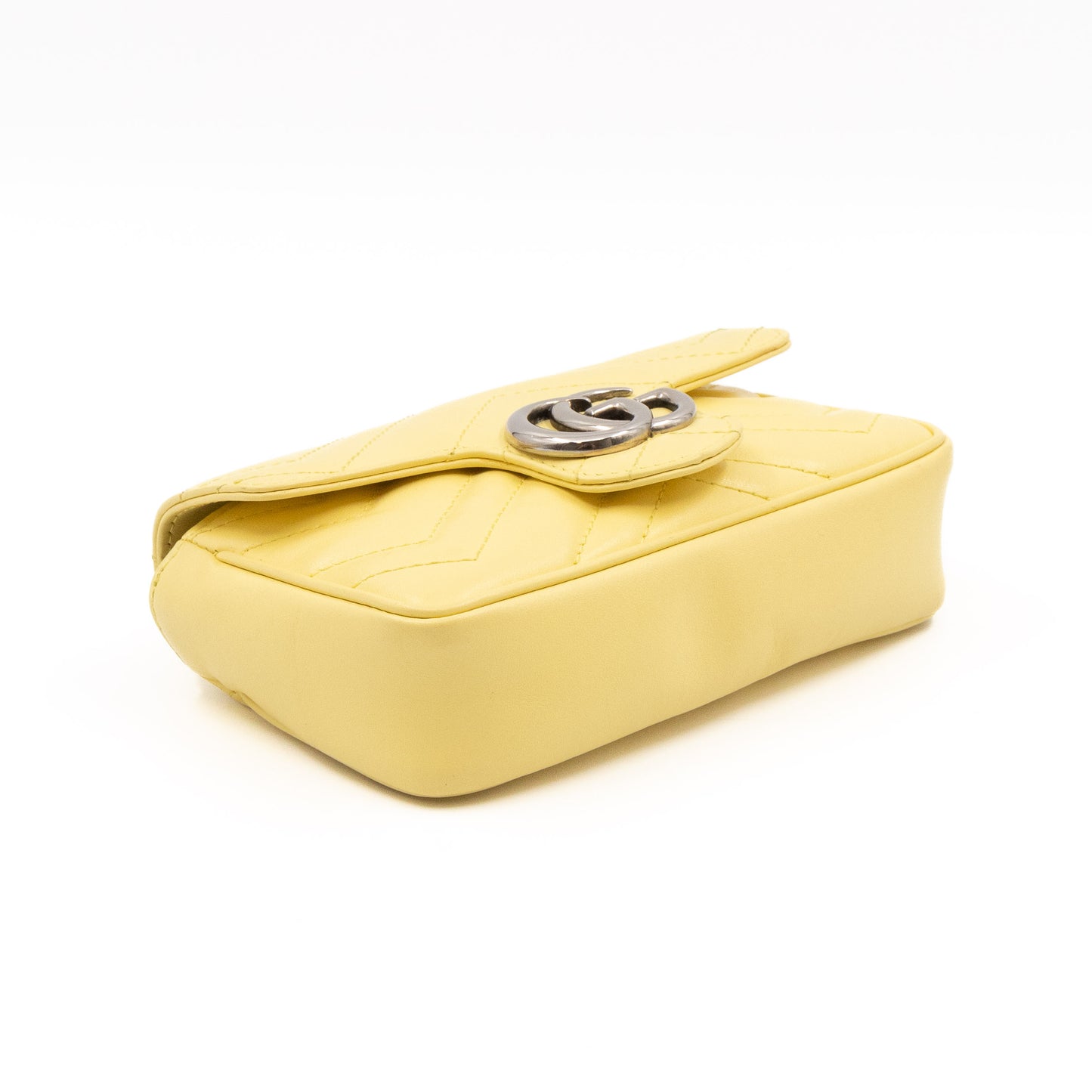 GG Marmont Matelassé Super Mini Yellow