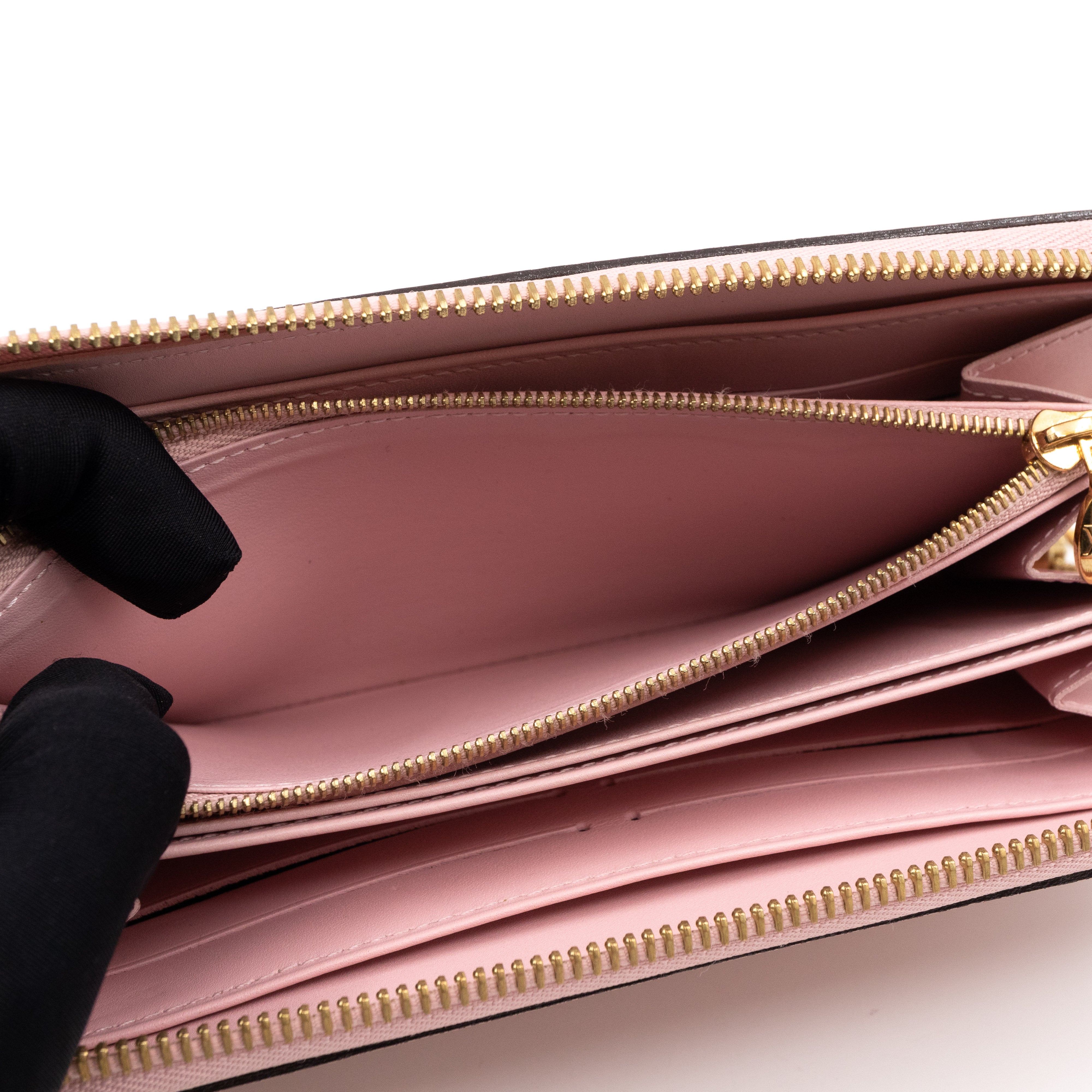Zippy Wallet Vernis Rose Angelique