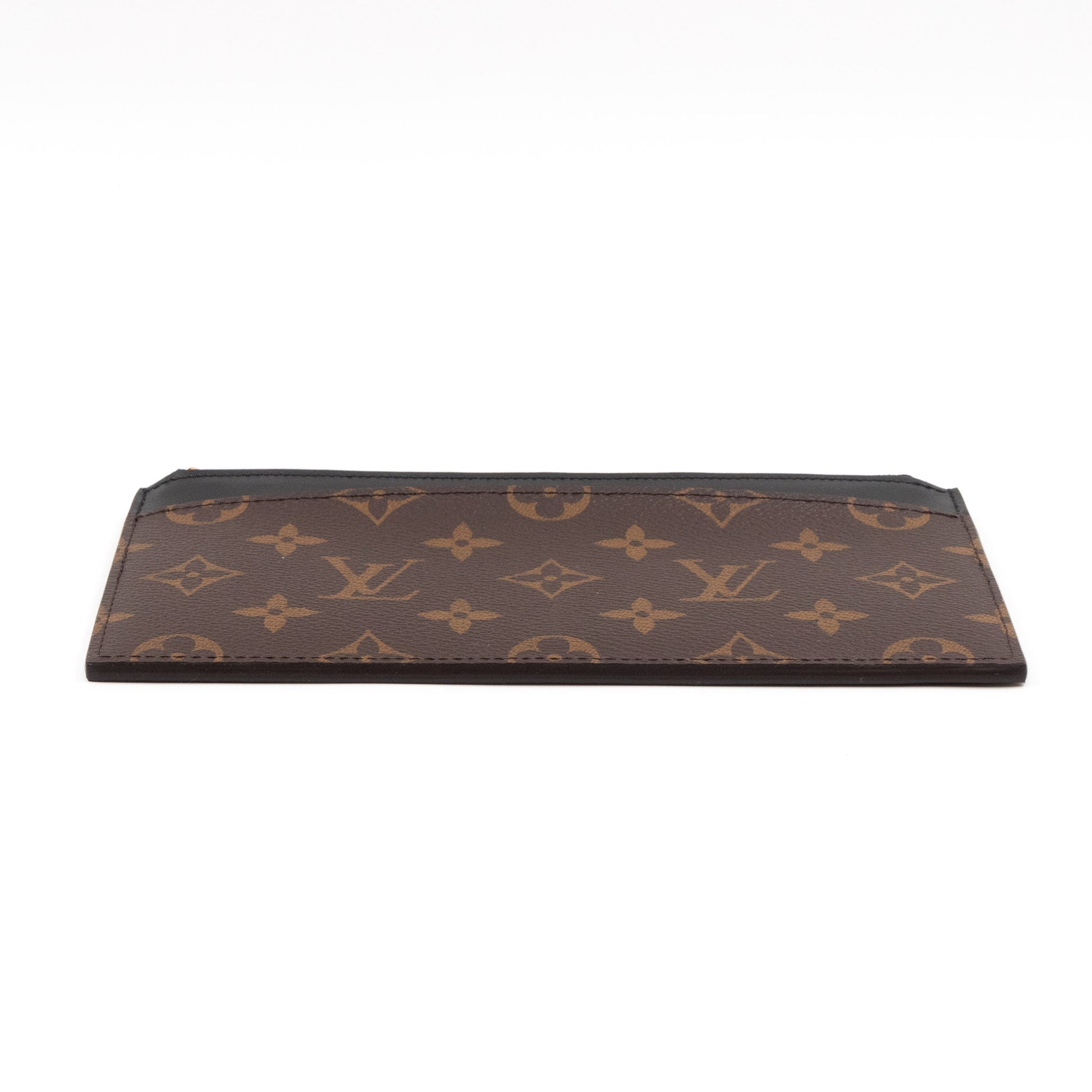 Louis Vuitton Slim Purse review/What fits inside & is it worth it