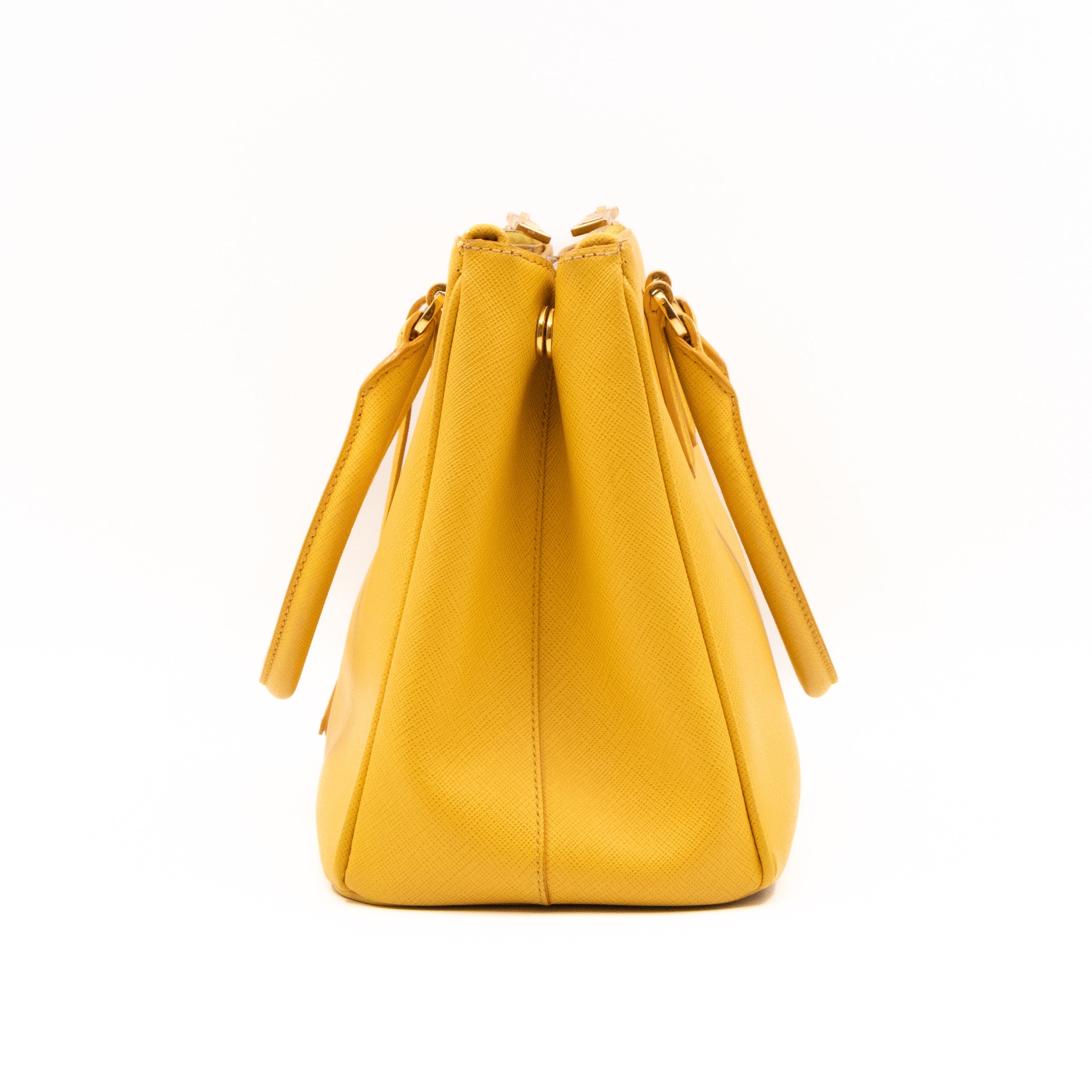 Galleria Medium Double Zip Yellow Saffiano