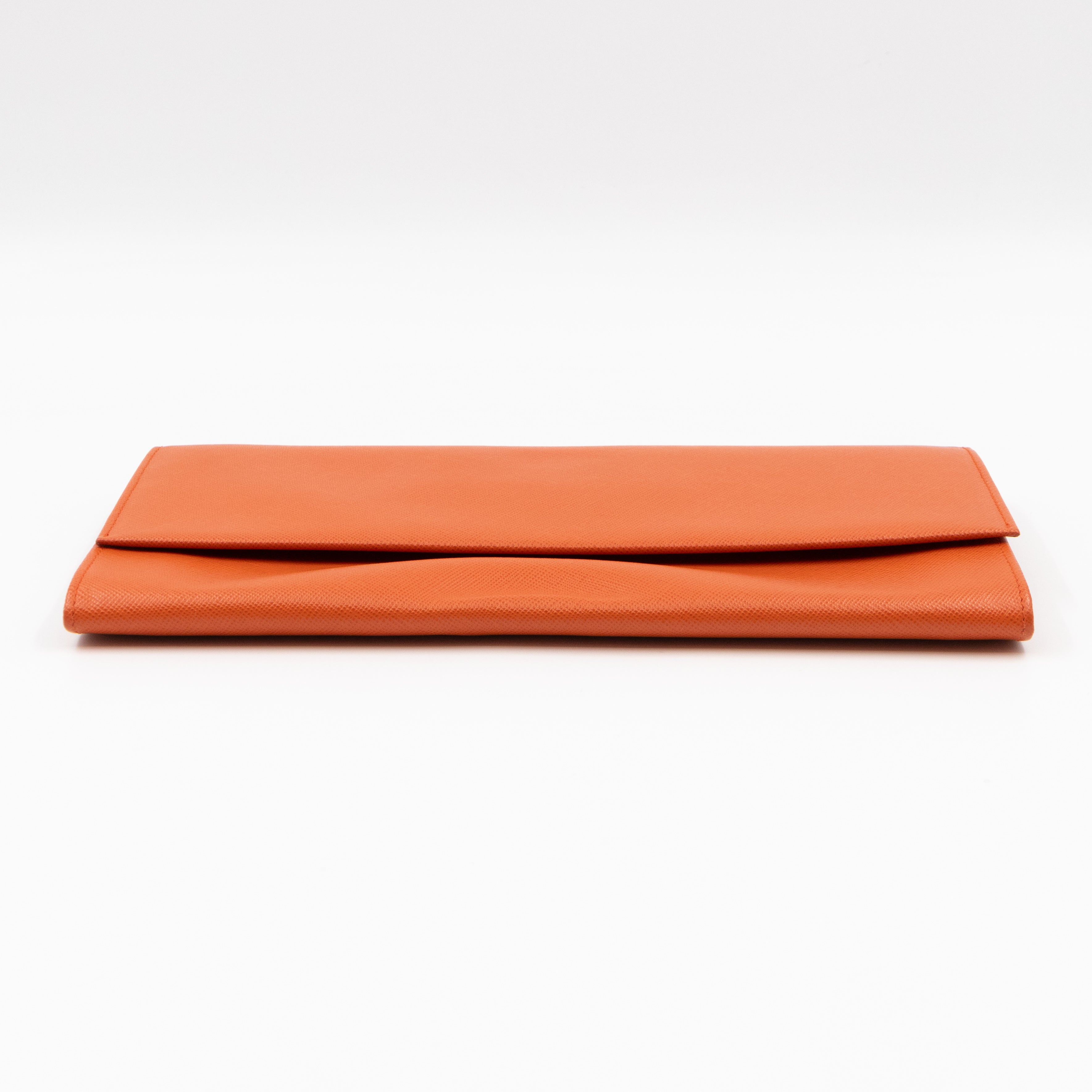 Flat Clutch with Stretch Band Orange Saffiano