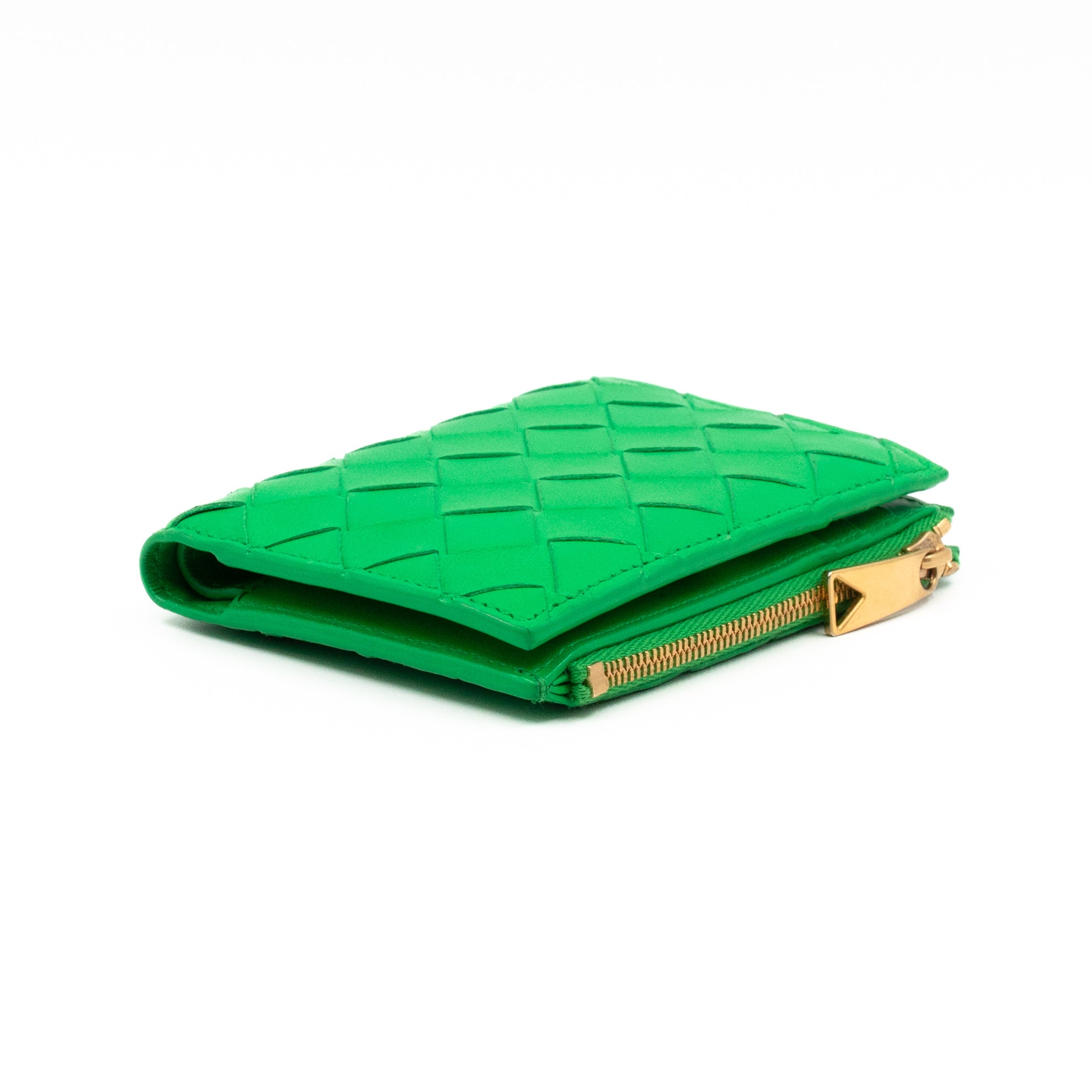 Small Bi-Fold Wallet Parakeet Green Intrecciato Leather
