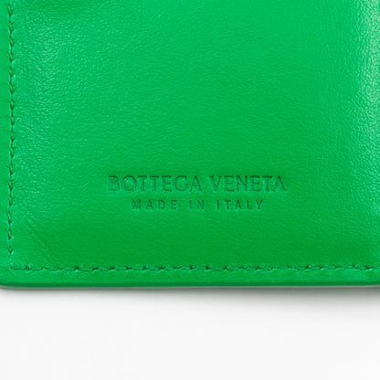 Small Bi-Fold Wallet Parakeet Green Intrecciato Leather
