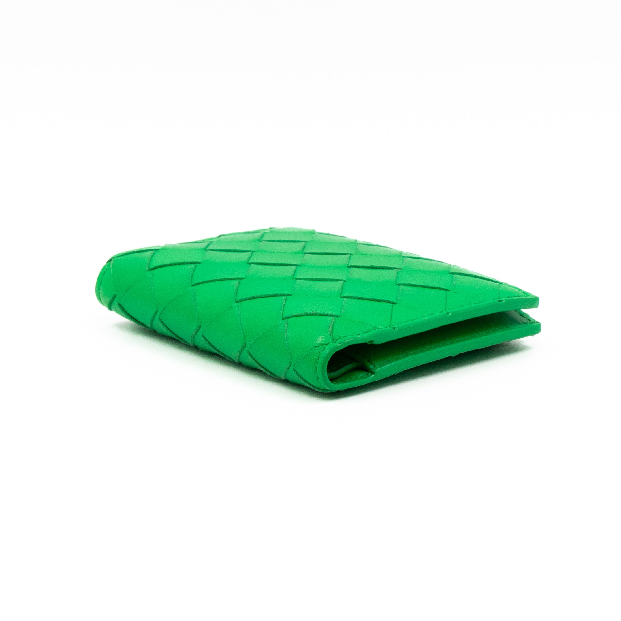 Small Bi-Fold Wallet Parakeet Green Intrecciato Leather
