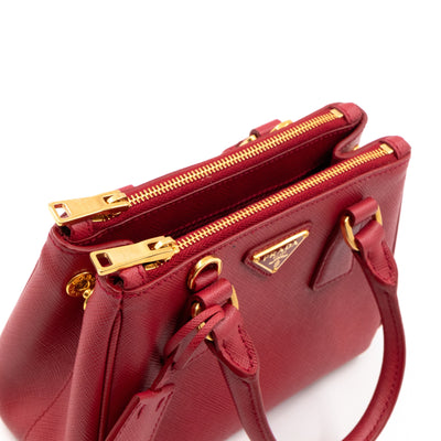 Galleria Micro Double Zip Red Saffiano