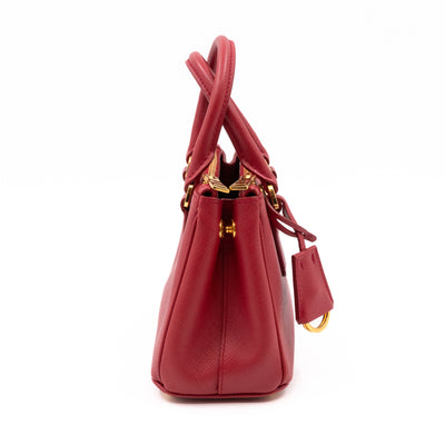 Galleria Micro Double Zip Red Saffiano