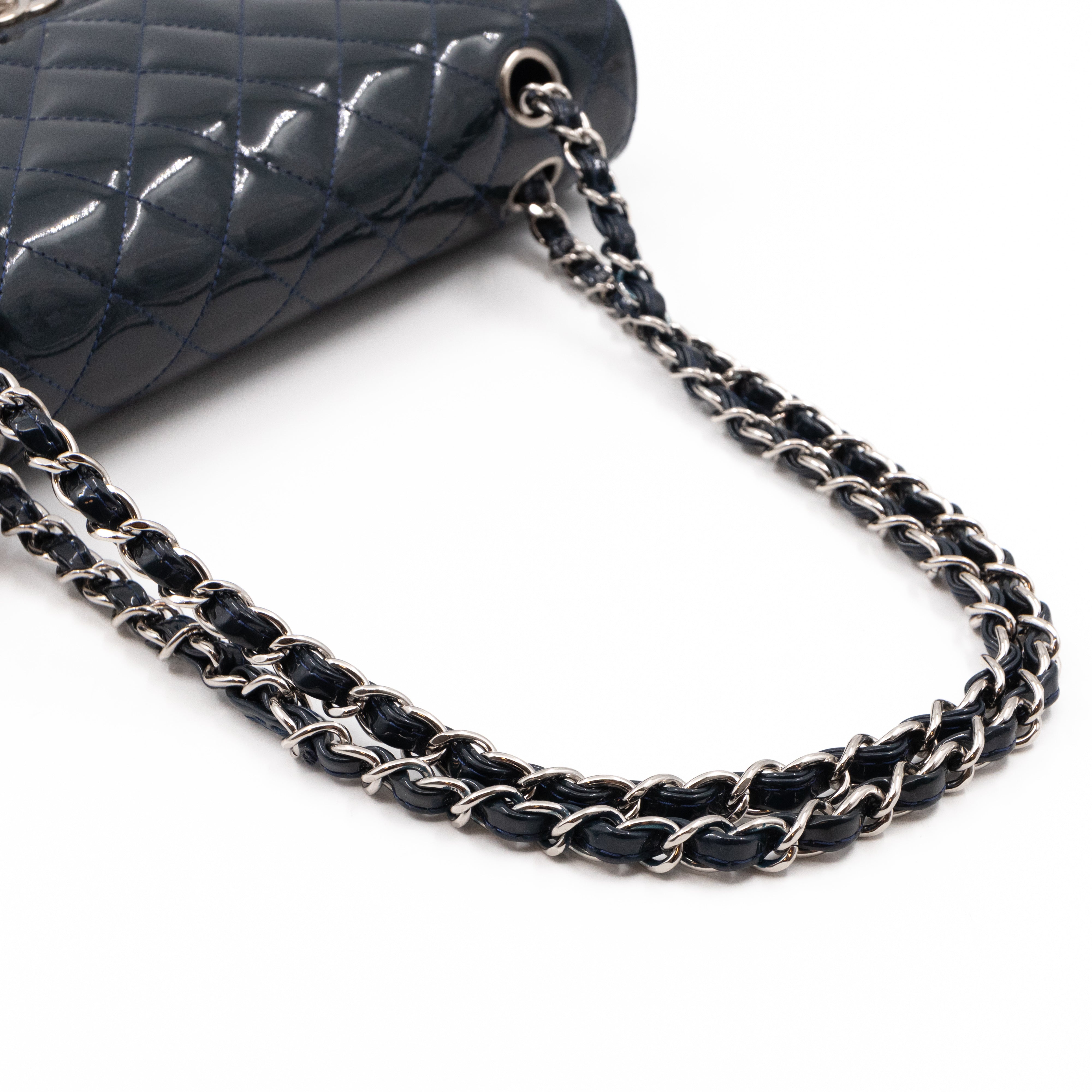 Classic Double Flap Bag Medium Navy Blue Patent Leather Silver