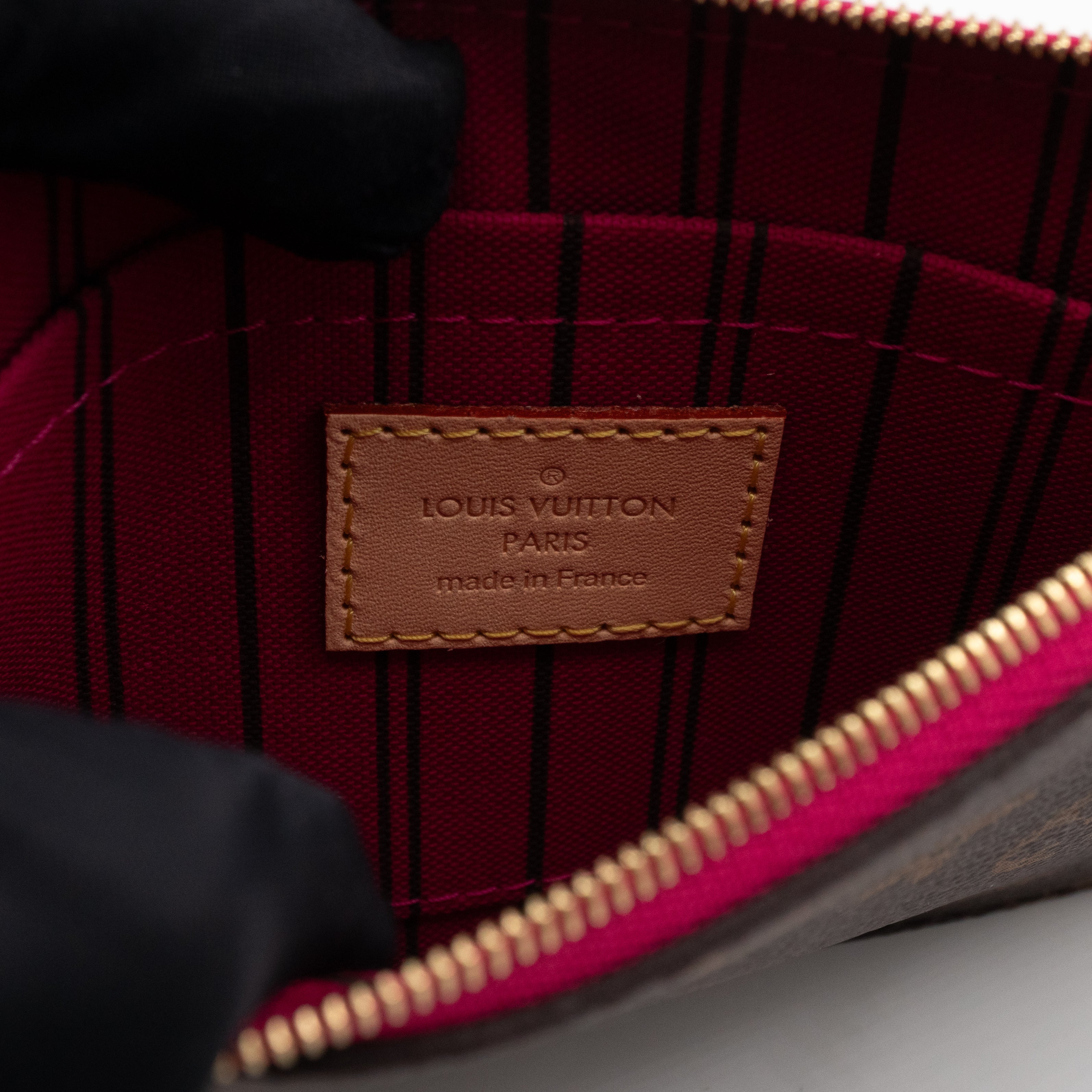 Neverfull Pochette PM Monogram Pivoine
