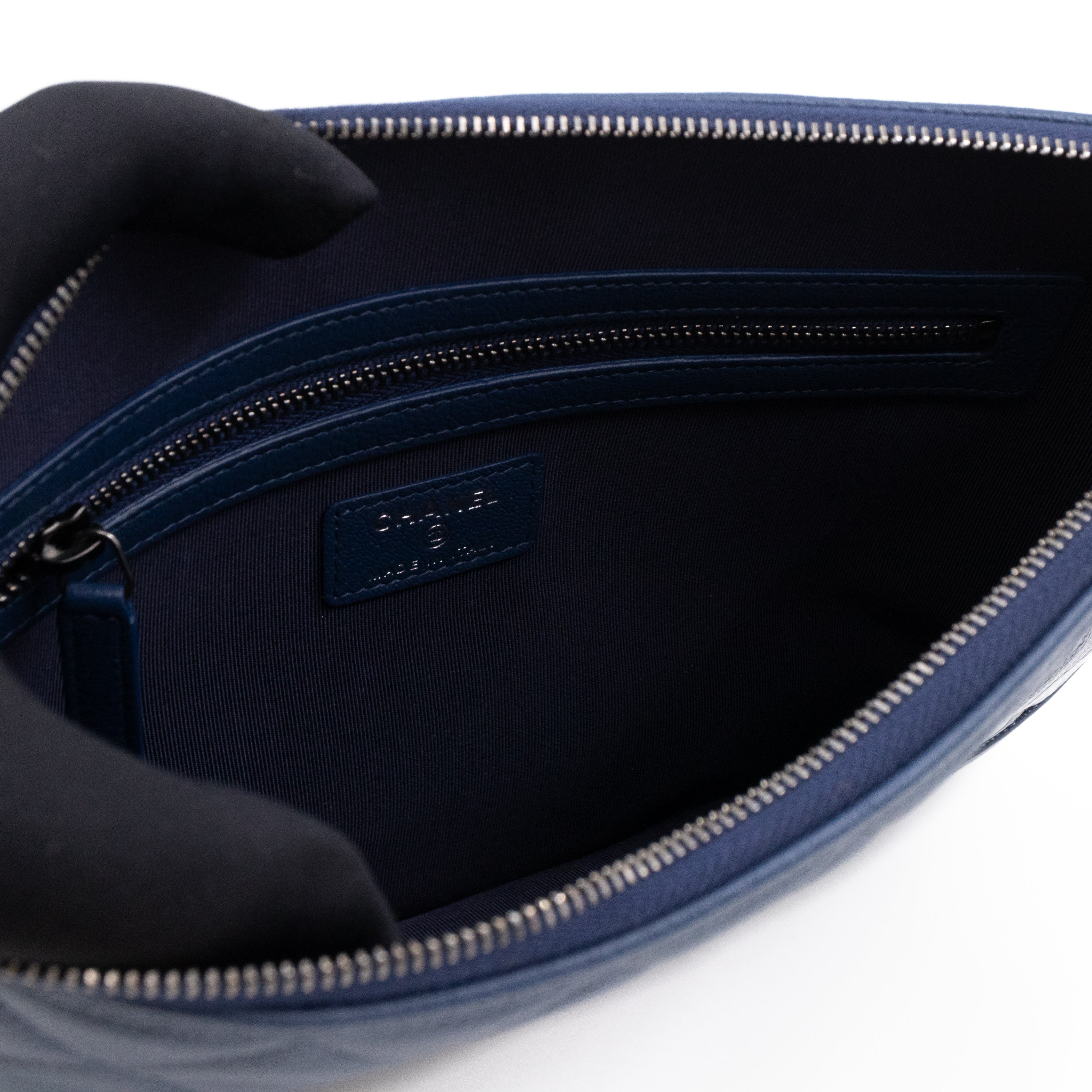 Gabrielle O Case Large Pouch Navy Leather