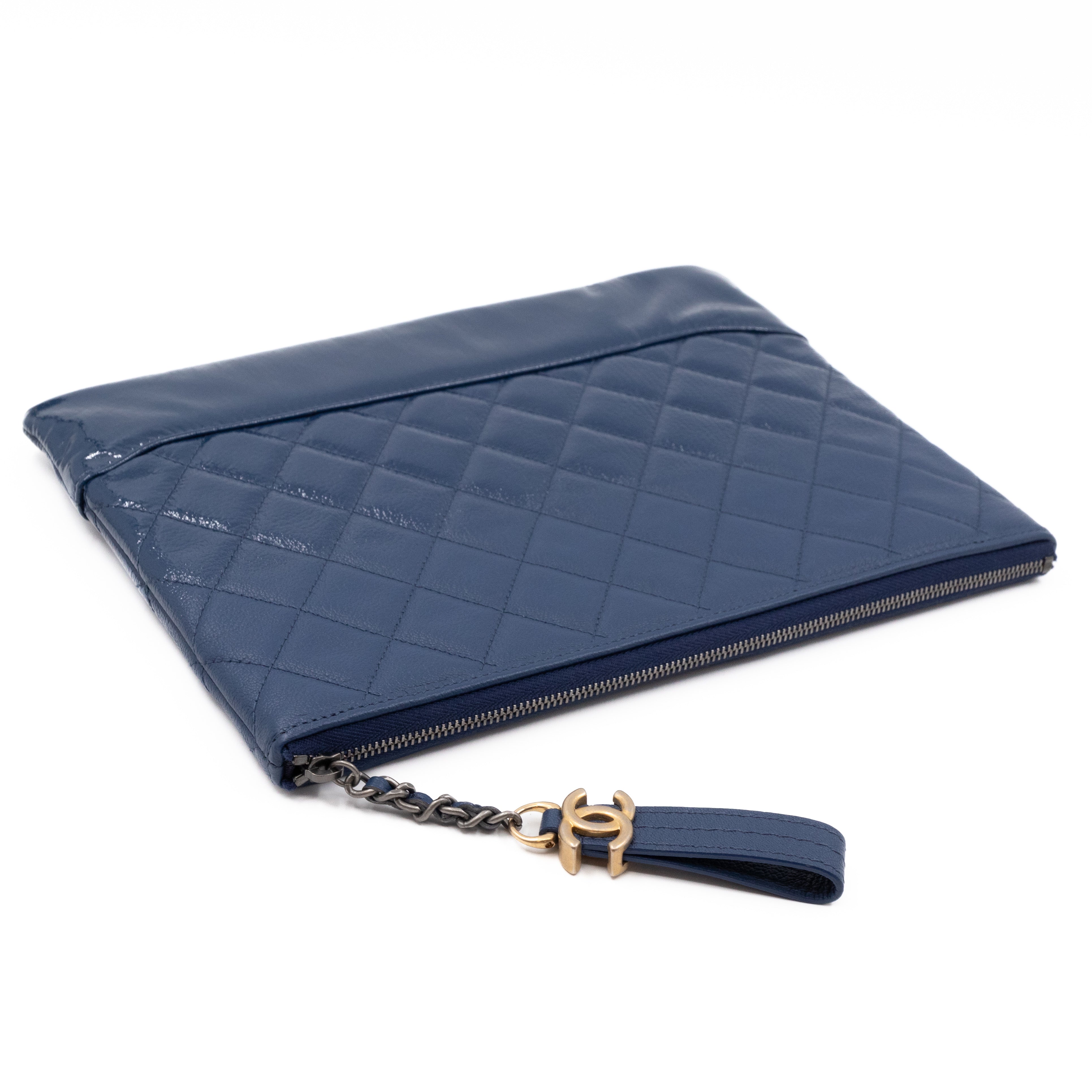 Gabrielle O Case Large Pouch Navy Leather